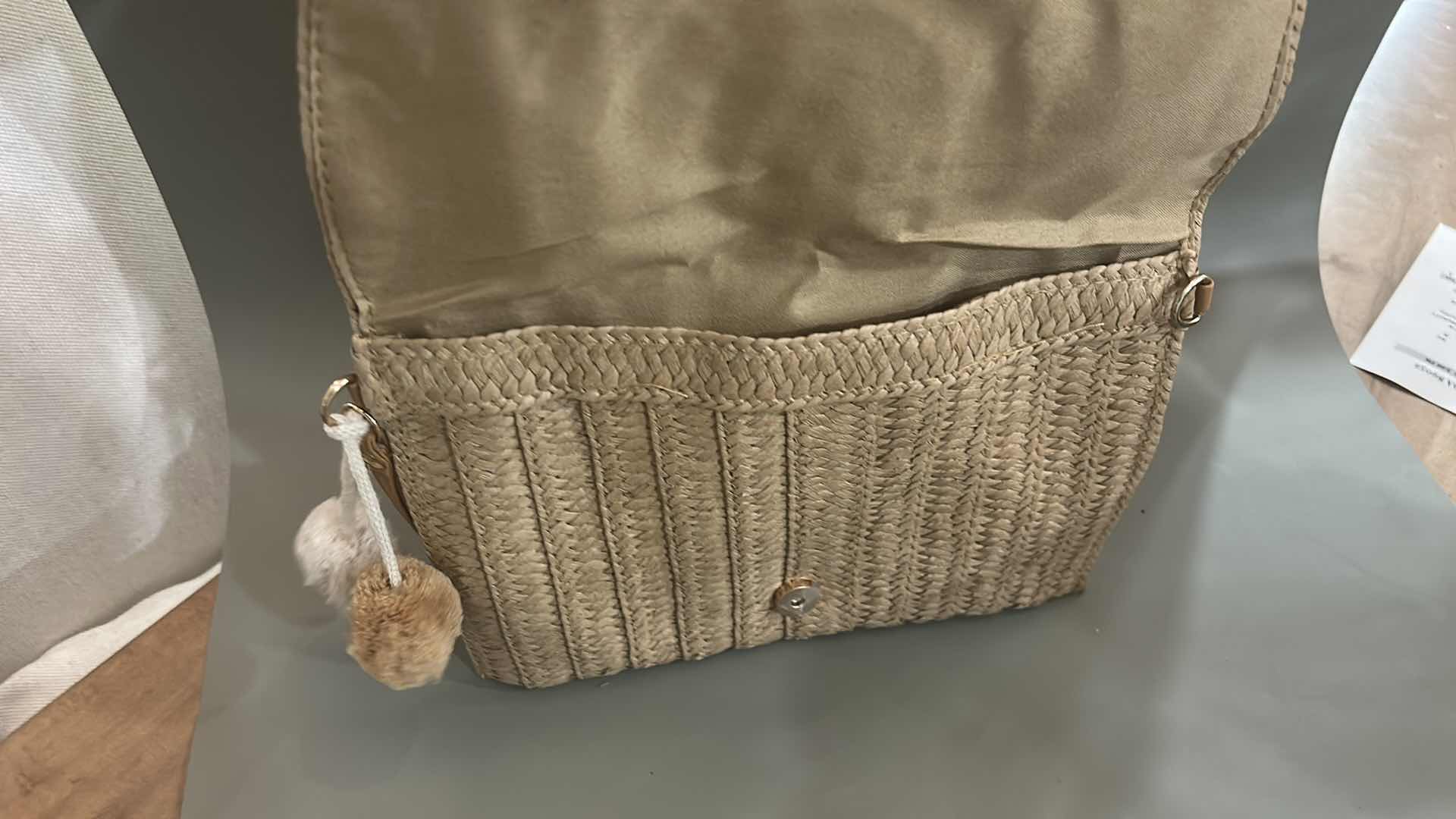 Photo 3 of 2 - STRAW PURSES, ONLY ONR HAS STRAP