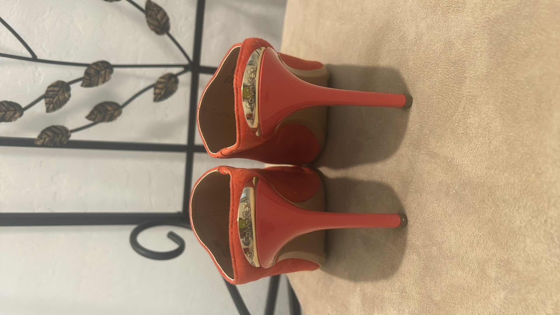 Photo 1 of WOMENS CALVIN KLEIN NARISS SUEDE SLIP ON HEELS SIZE 11