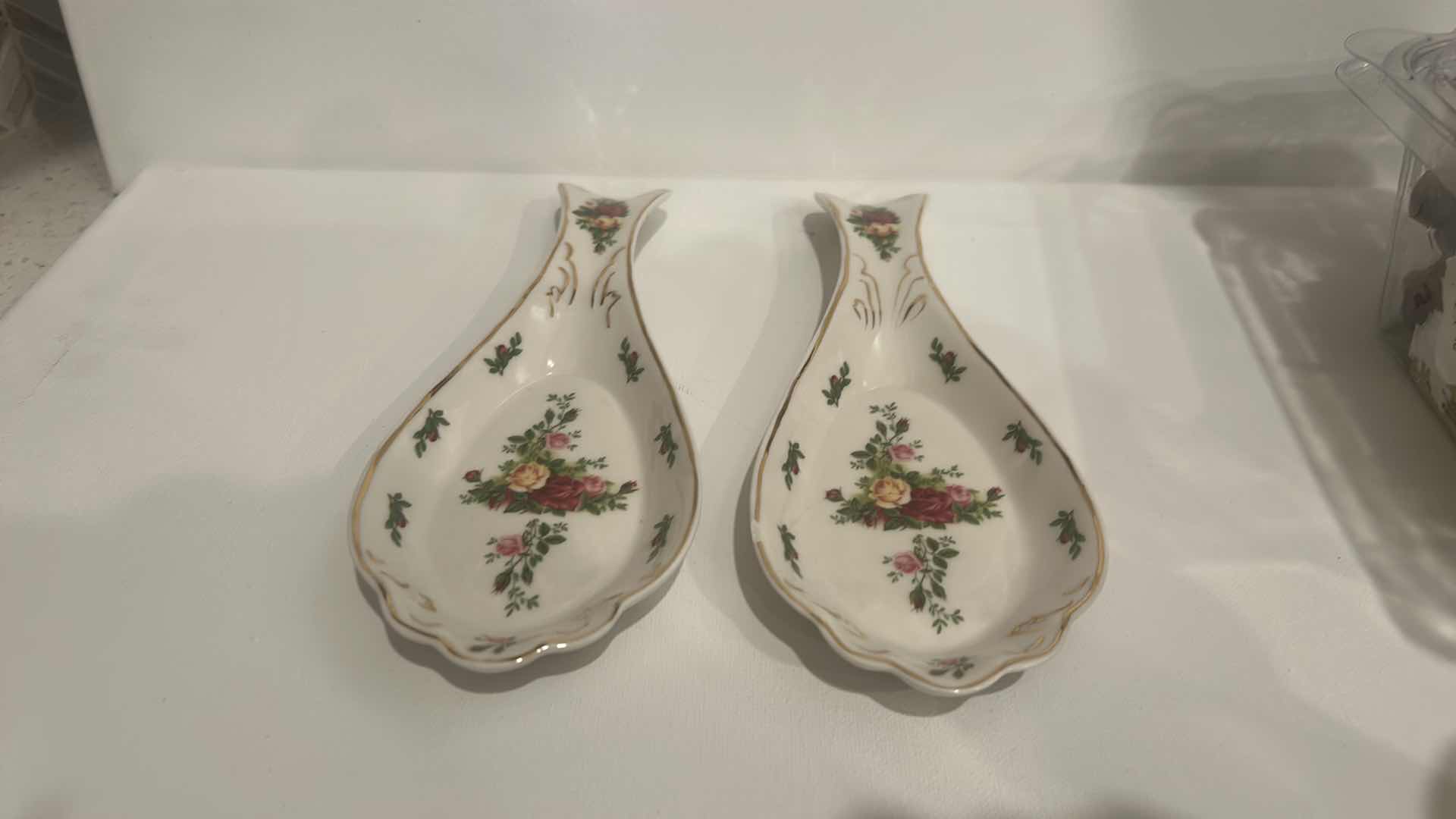 Photo 1 of 3 PIECE BONE CHINA - OLD COUNTRY ROSES ROYAL ALBERT