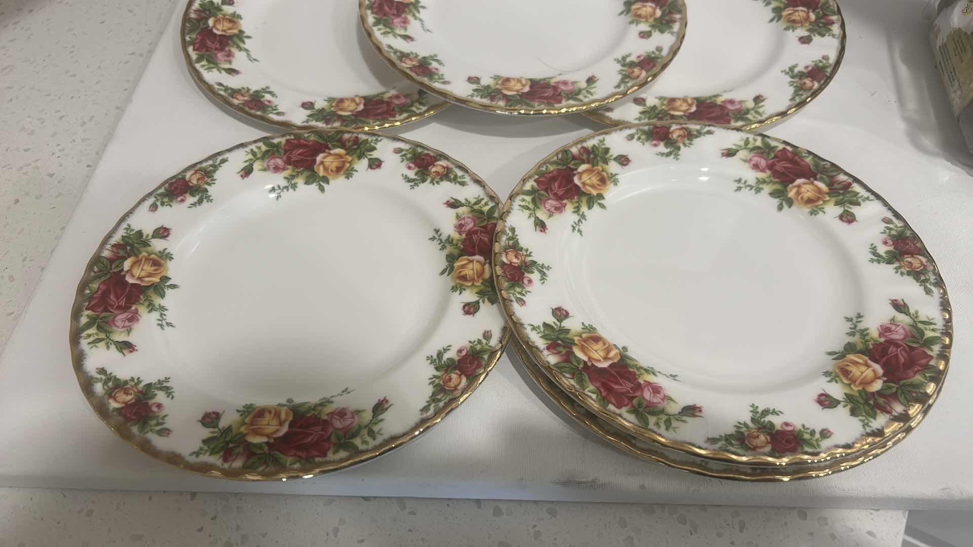 Photo 1 of 6 PIECE BONE CHINA - OLD COUNTRY ROSES ROYAL ALBERT