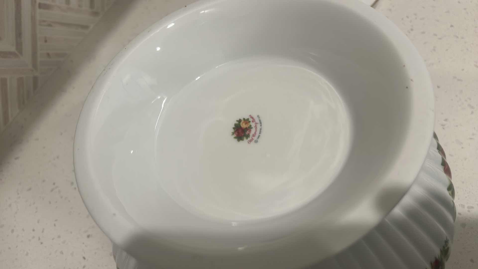 Photo 1 of BONE CHINA - OLD COUNTRY ROSES ROYAL ALBERT