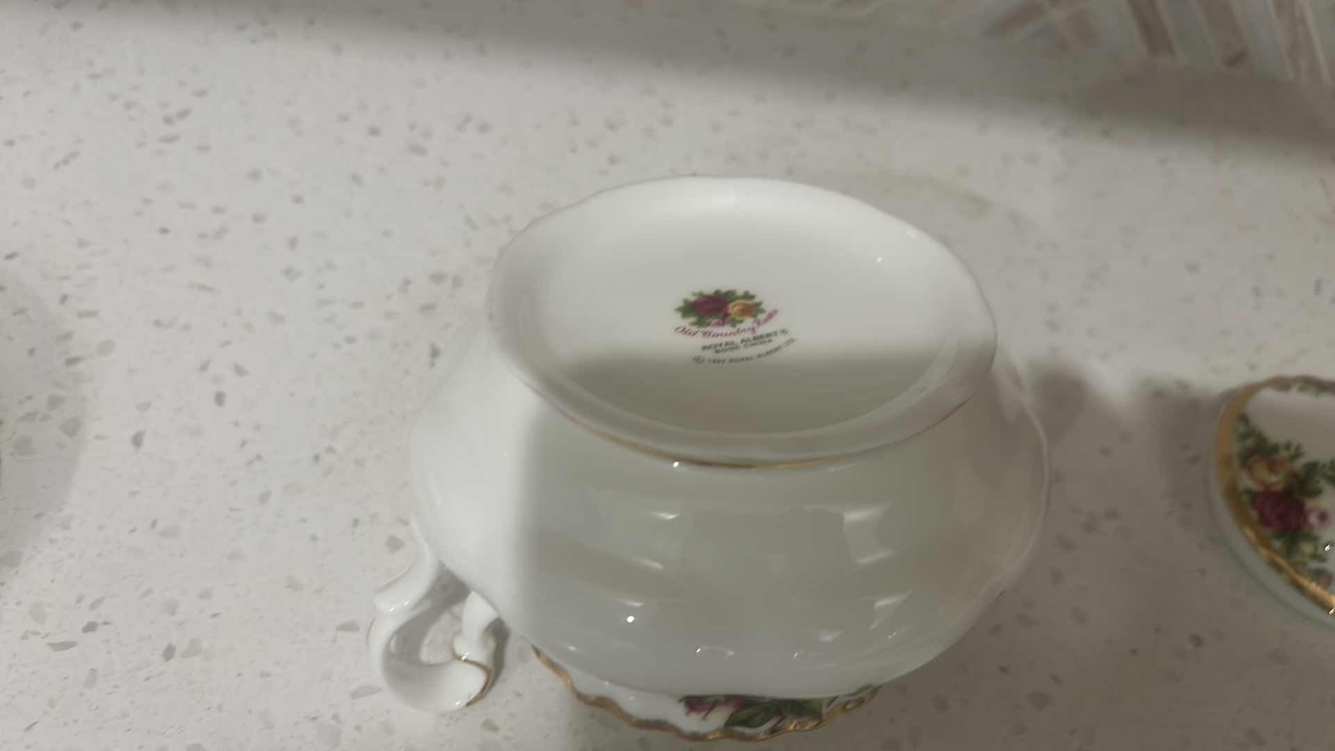 Photo 1 of 6 PIECE BONE CHINA - OLD COUNTRY ROSES ROYAL ALBERT