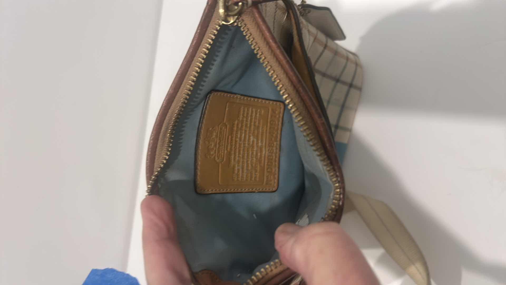 Photo 4 of COACH CROSS BODY HANDBAG