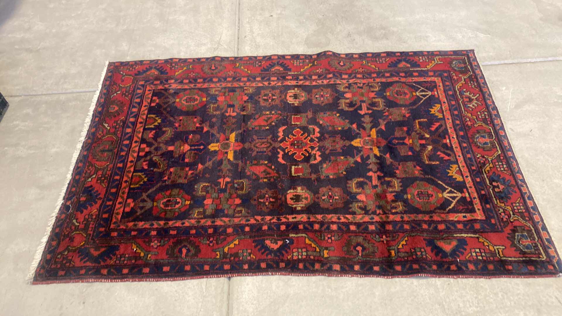 Photo 2 of PERSIAN TRIBAL PRINT WOOL AREA RUG 54” x 81”