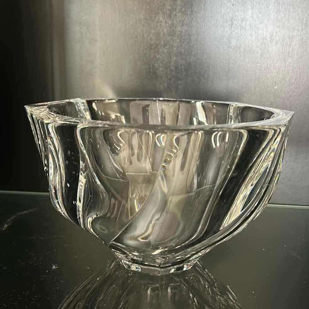 Photo 1 of CUT CRYSTAL BOWL H 4.75”