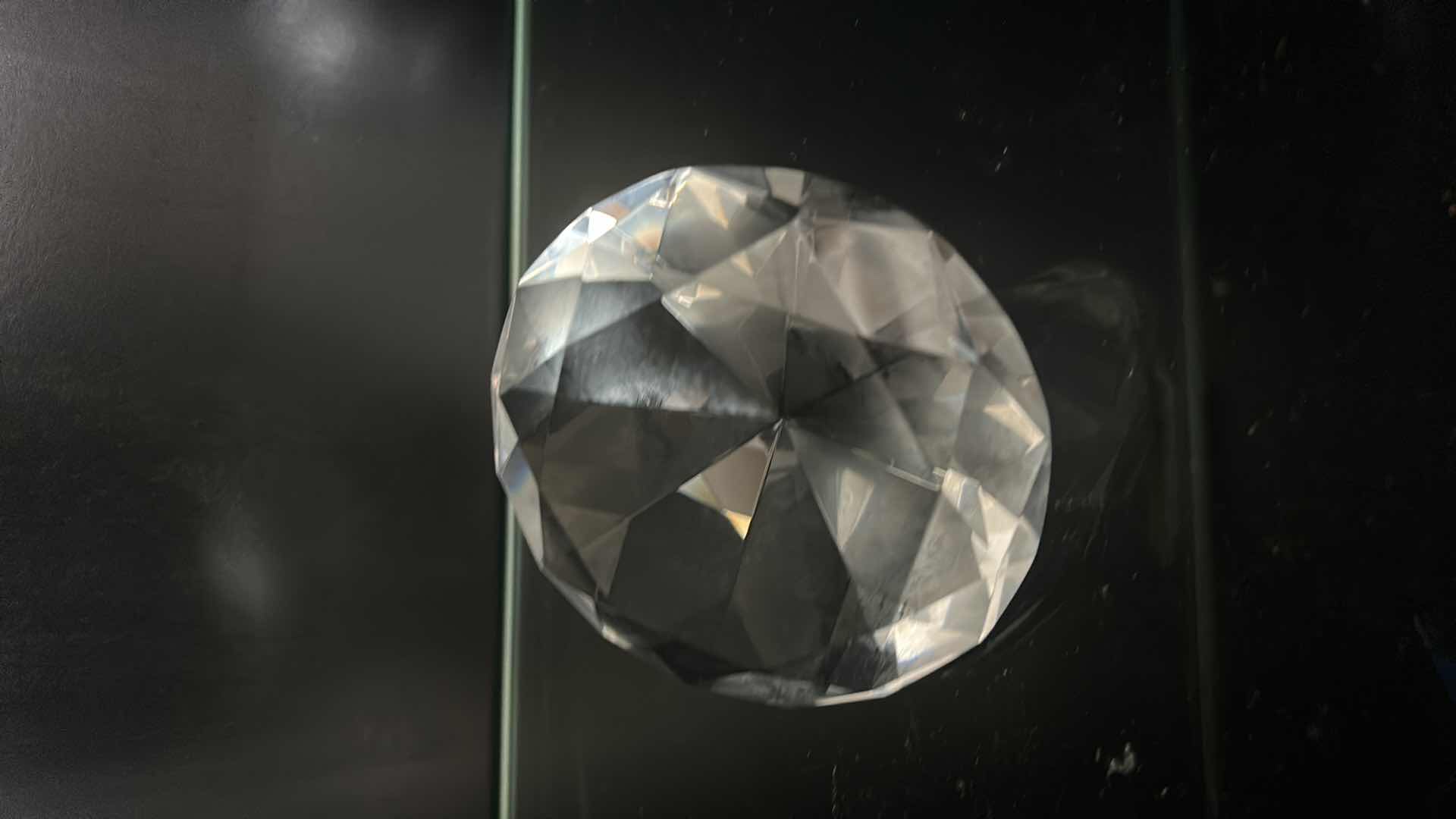 Photo 2 of 2 ART GLASS PIECES (SNAIL H2.5”)