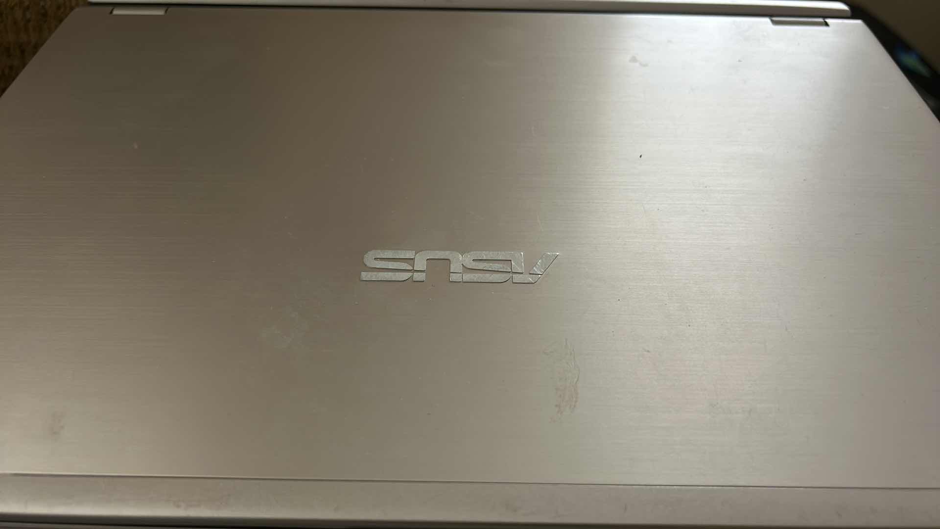 Photo 2 of ADUS LAPTOP COMPUTER/ BELKIN COOLING FAN/ ADAPTERS