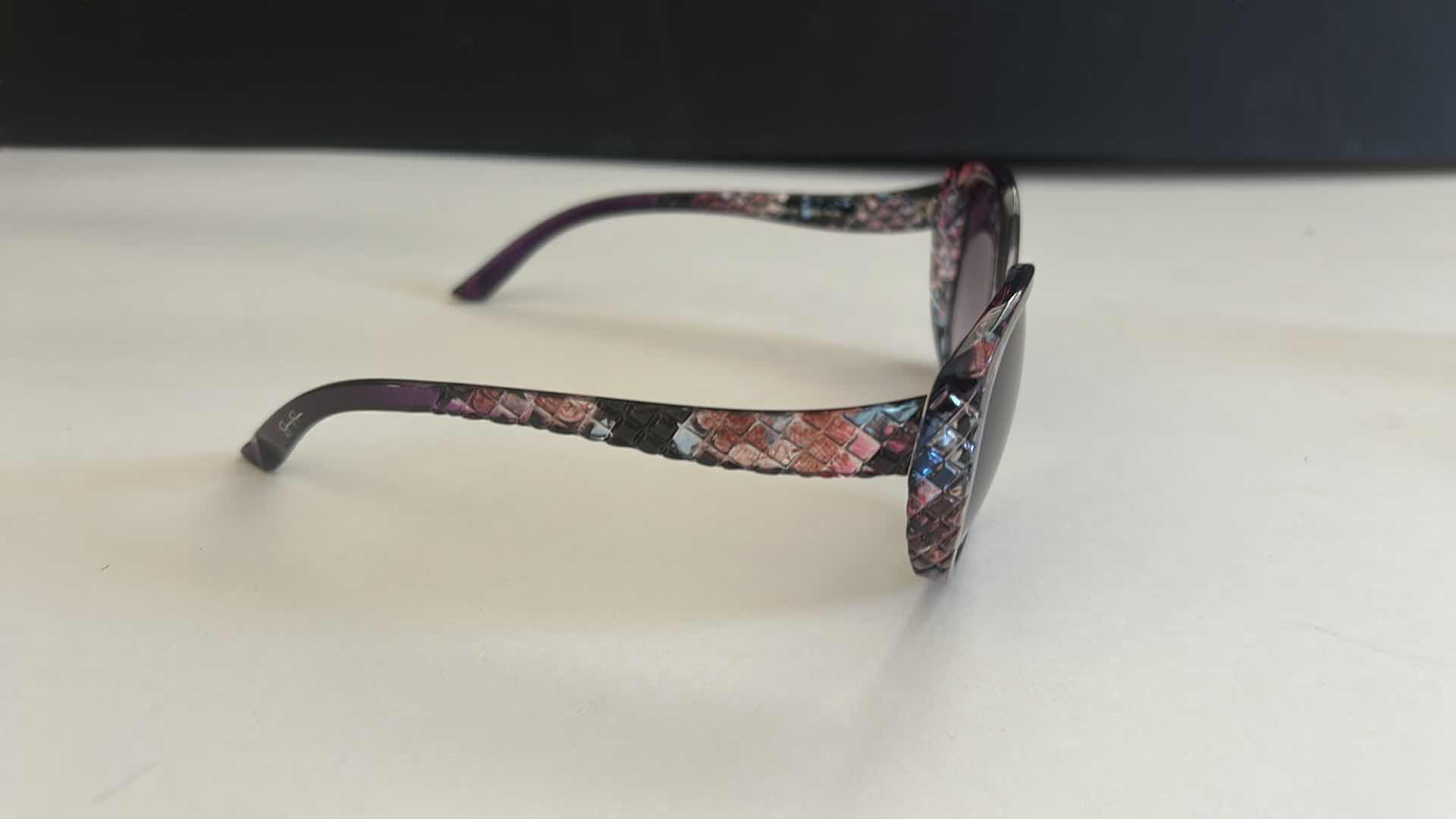 Photo 2 of 2 WOMENS SUNGLASSES