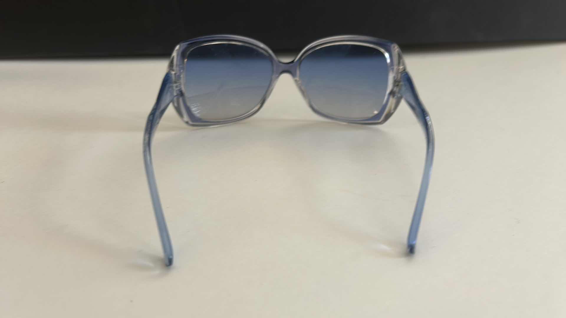 Photo 6 of 2 WOMENS SUNGLASSES
