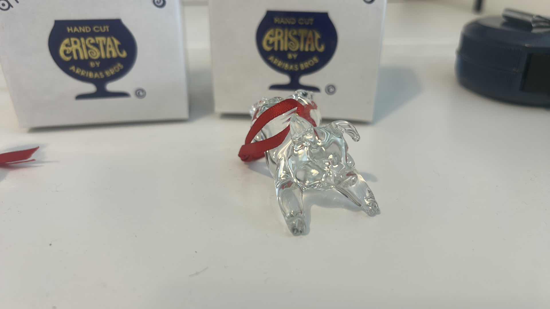 Photo 1 of 2 ARRIBAS BROS HAND CUT MINIATURE GLASS STATUES / BEAR AND PIG H1.5”