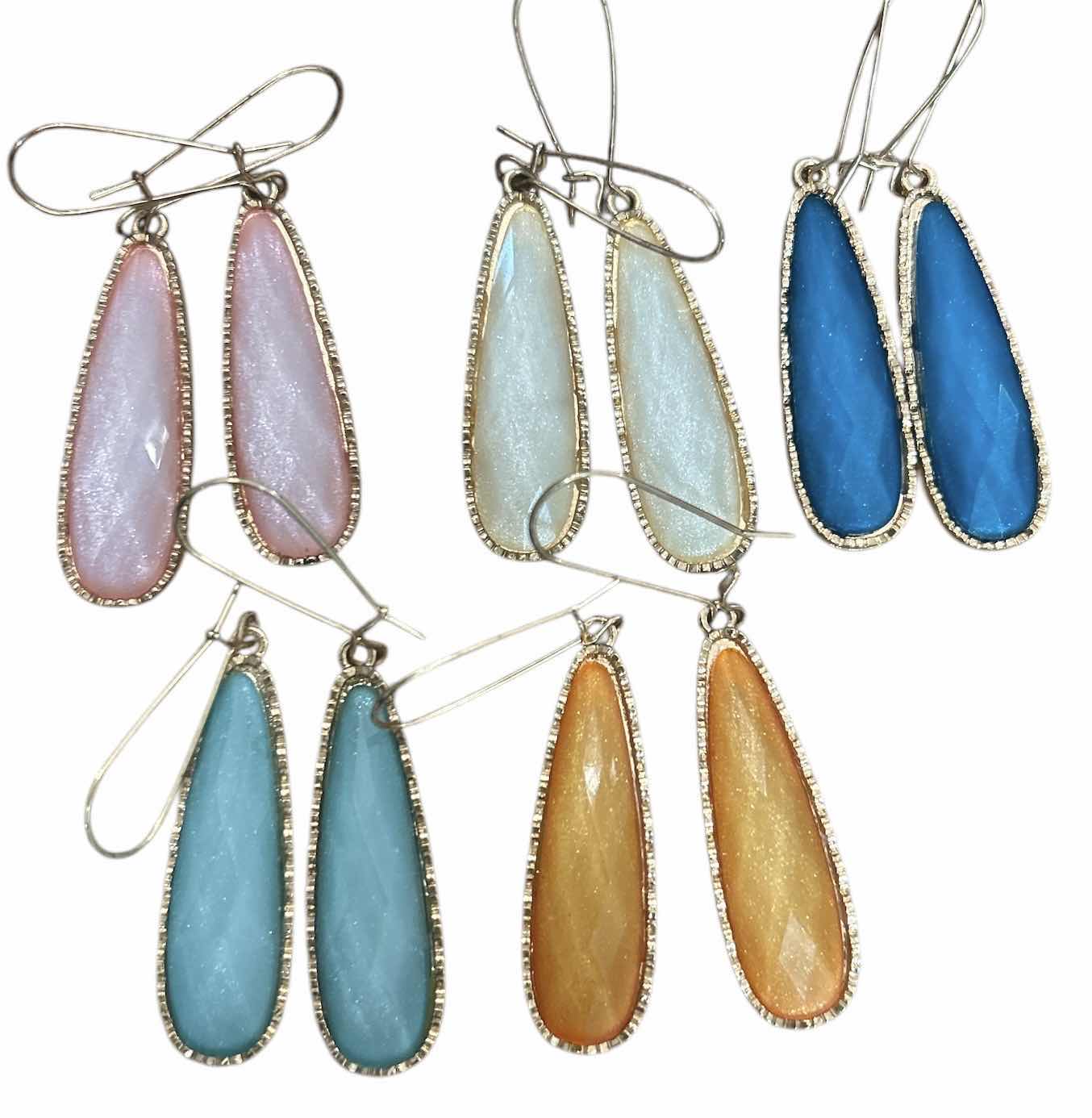 Photo 1 of 5 PAIRS WOMENS PIERCED EARRINGS