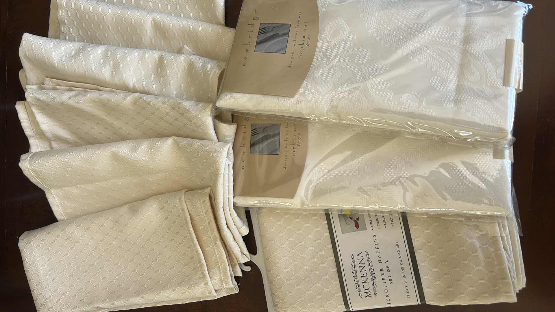 Photo 1 of 15- BEIGE NAPKINS & BLUE FLORAL W BIRD PRINT TABLECLOTH