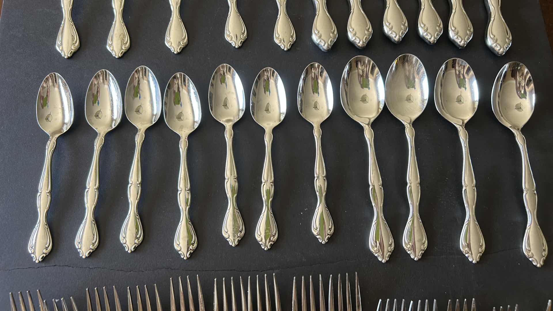 Photo 1 of 40 PCS-ONEIDA SATIN CANTATA STAINLESS STEEL SILVERWARE SET