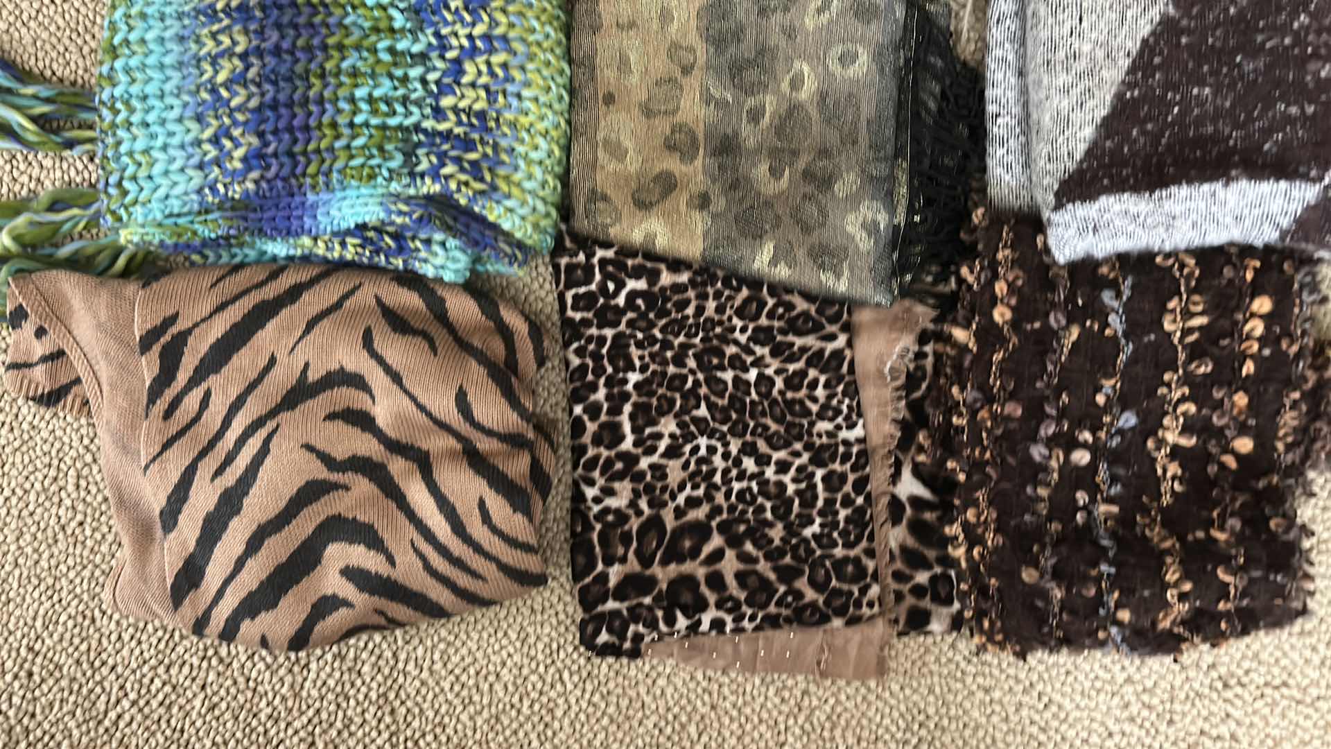 Photo 2 of ASSORTED DESIGNER STYLE SCARVES