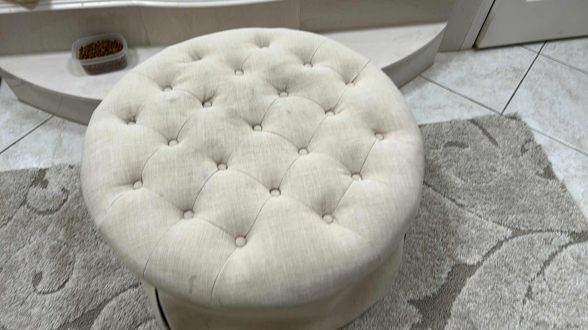 Photo 1 of 30" ROUND LIGHT BEIGE LINEN TUFTED OTTOMAN 