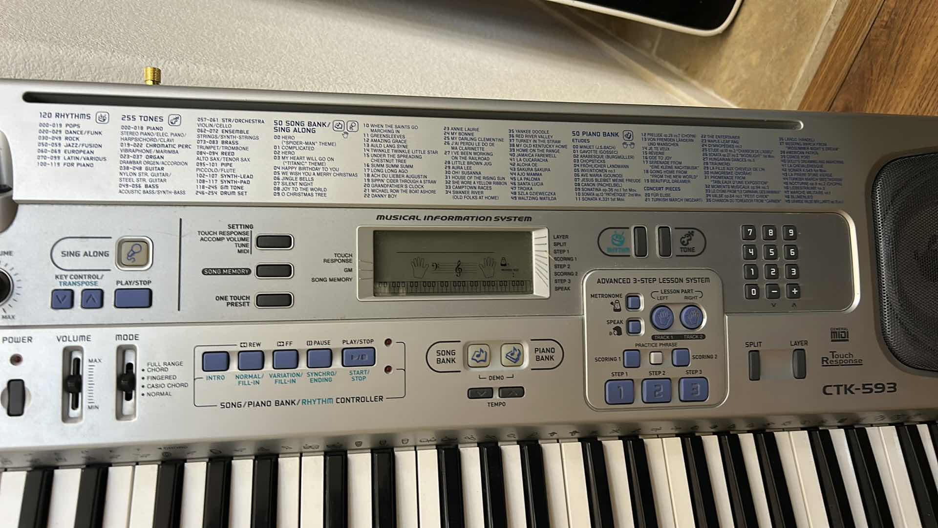 Photo 1 of CASIO KEYBOARD