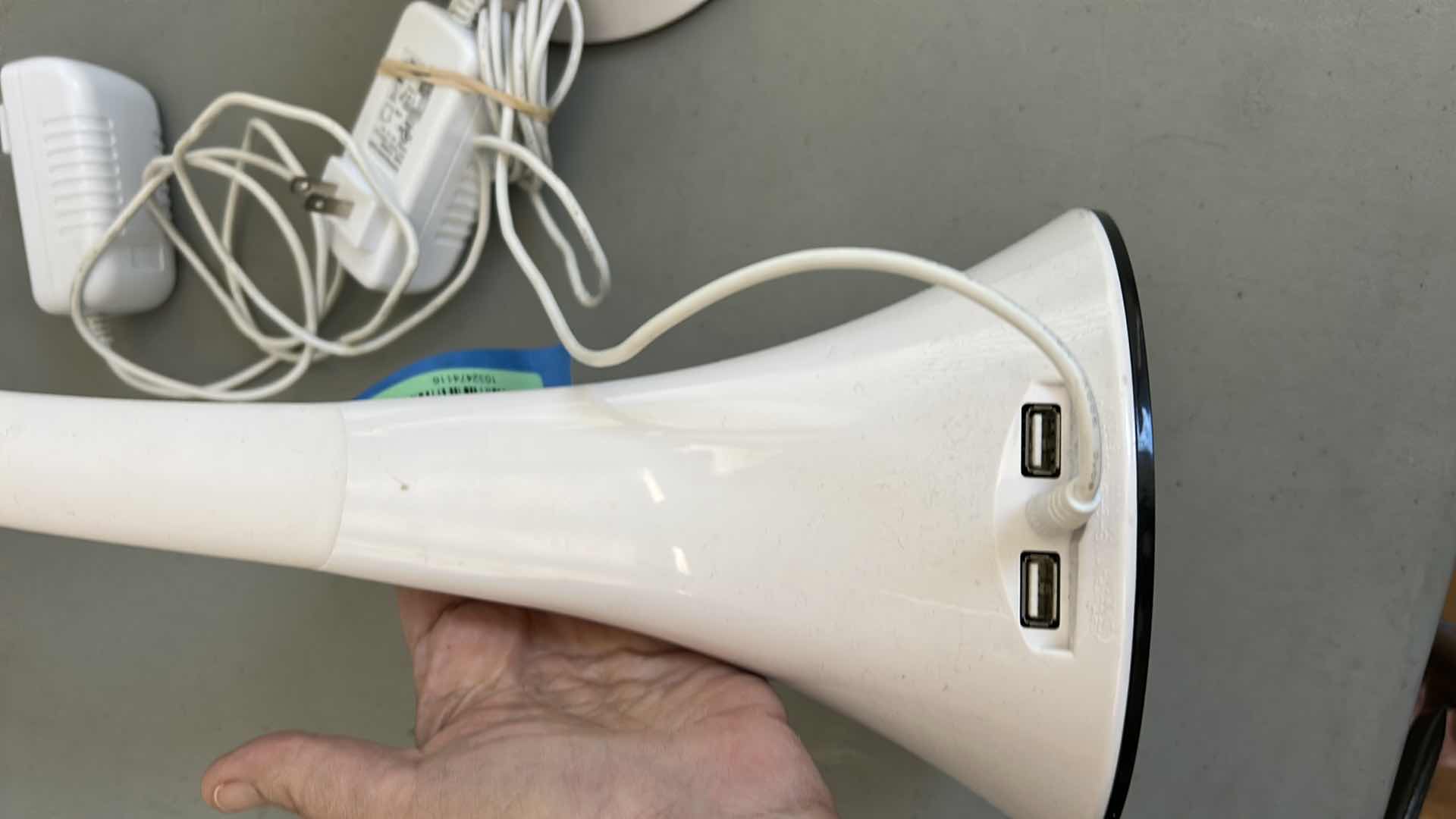 Photo 1 of 2 WHITE ADJUSTABLE ULTRA BRIGHT DESK LAMPS H27”