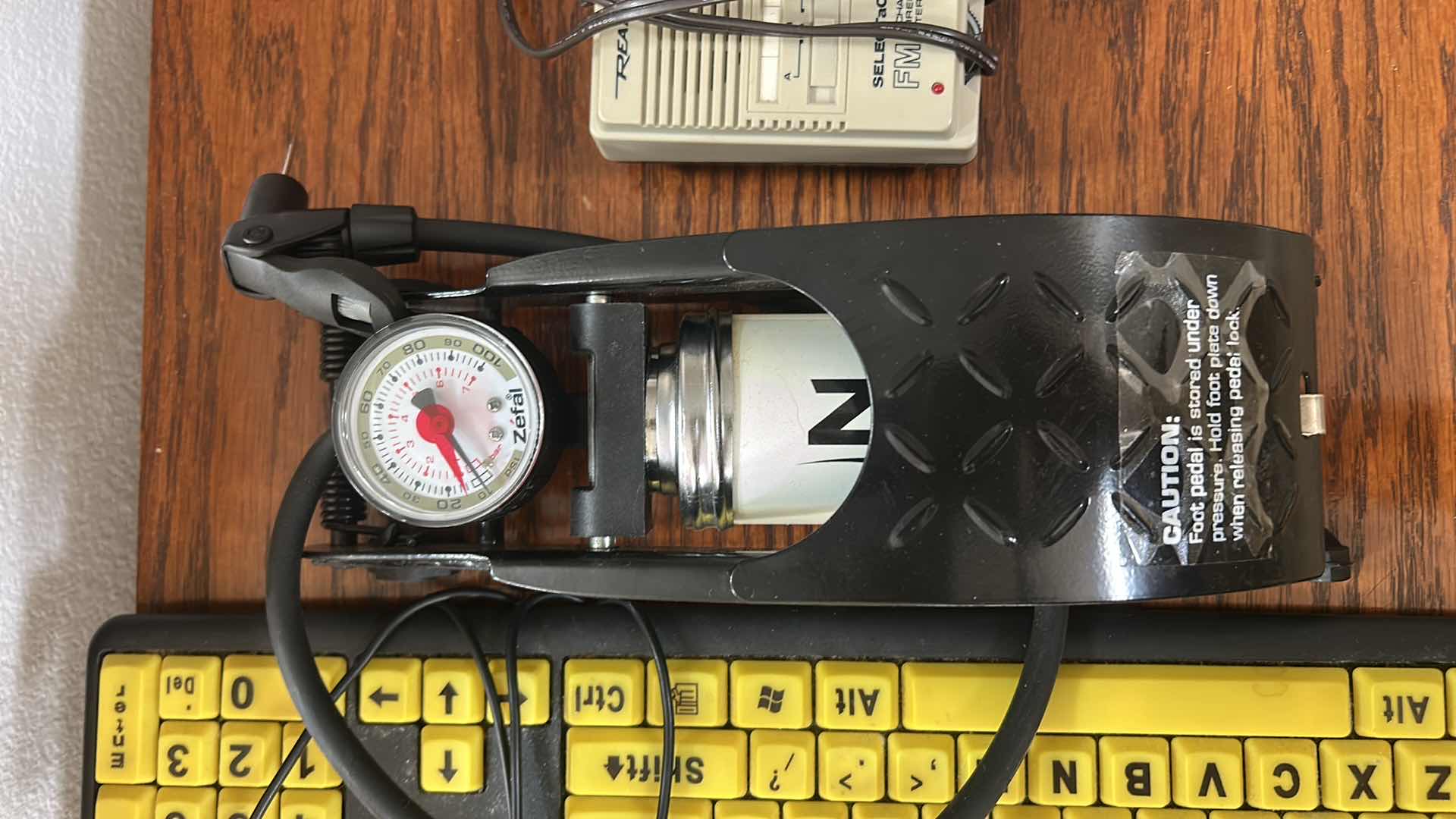 Photo 1 of HOUSEHOLD ITEMS- KEYBOARD, WAHL TRIMMER, PUMP, 3 CHANNEL WIRELESS INTERCOM