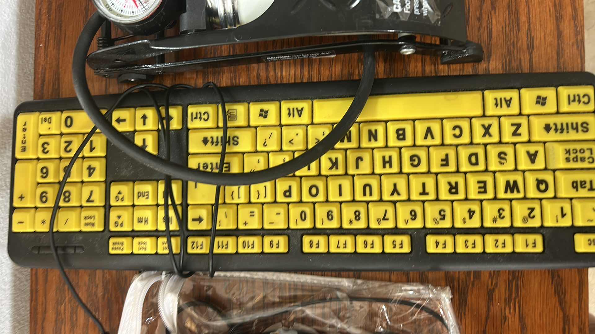 Photo 1 of HOUSEHOLD ITEMS- KEYBOARD, WAHL TRIMMER, PUMP, 3 CHANNEL WIRELESS INTERCOM