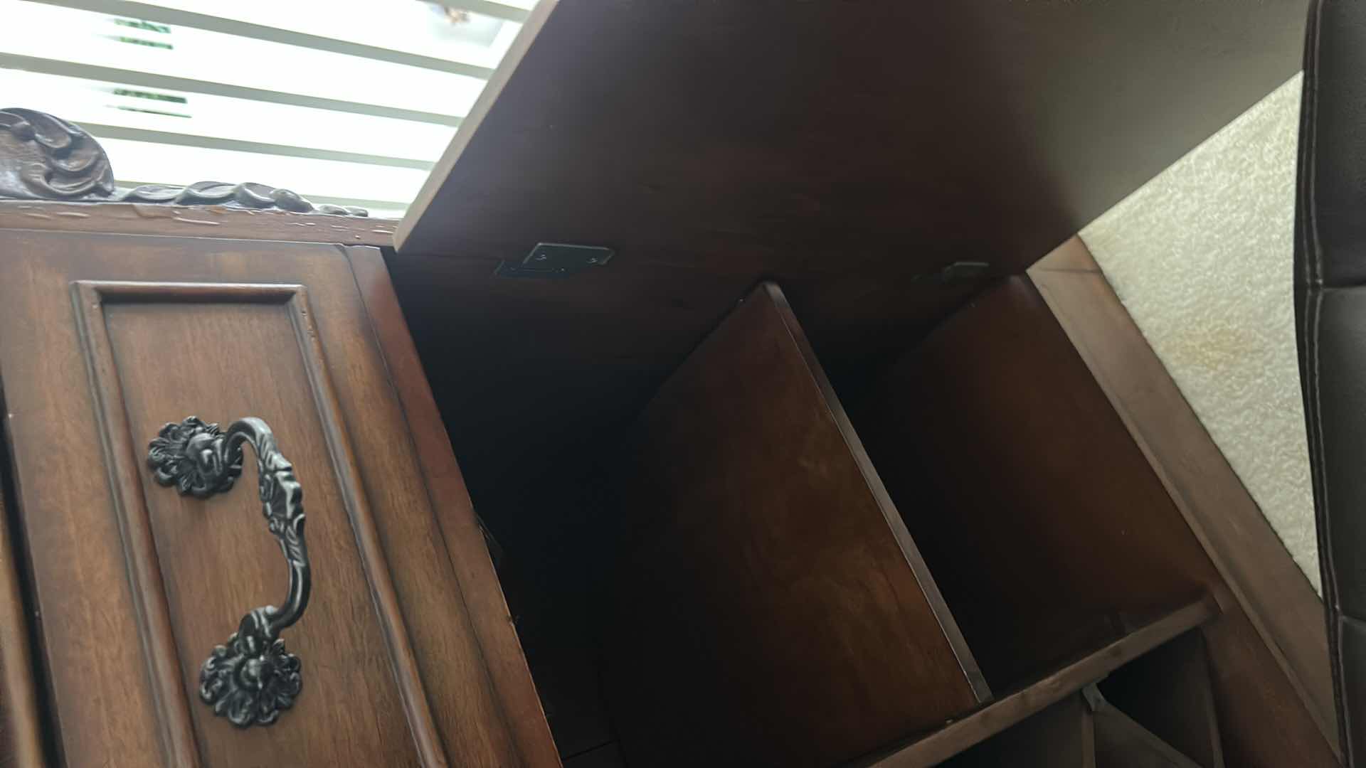 Photo 11 of HEAVY STURDY BURL WOOD INLAID BAR WITH MARBLE TOP 6‘ x 2‘ x H42“ AND  2 MATCHING BARSTOOLS