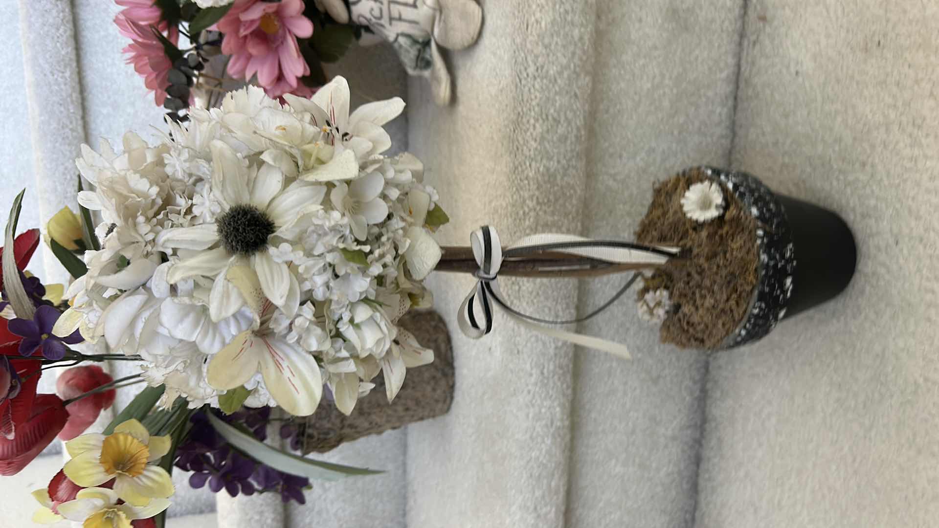 Photo 2 of 3 FAUX FLORAL ARRANGEMENTS - TALLEST H17”