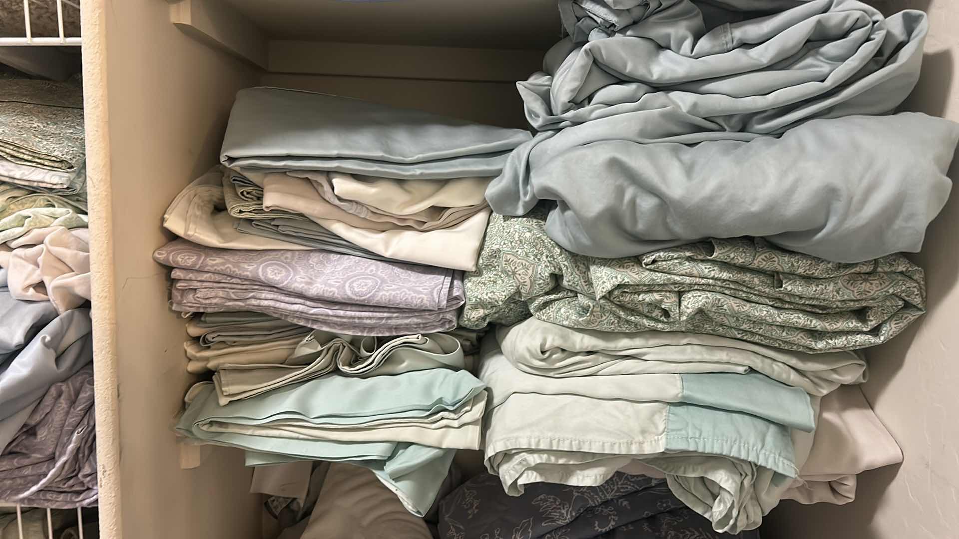 Photo 1 of LINENS ON 5 SHELVES