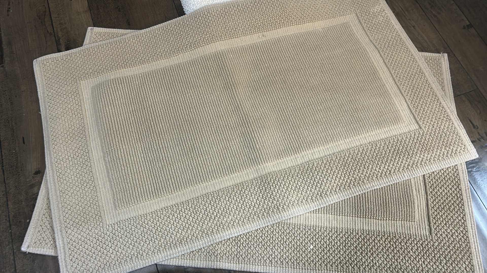 Photo 1 of 5 BATH MATS