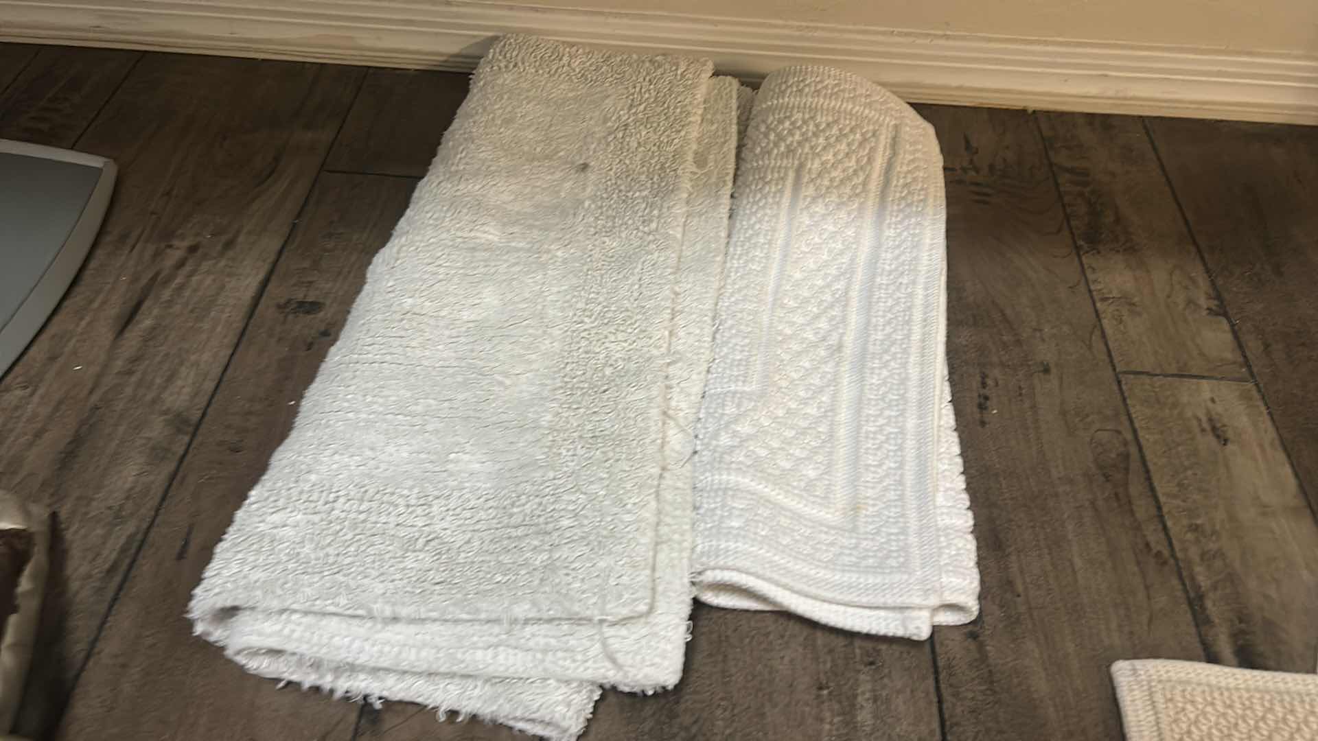 Photo 1 of 5 BATH MATS