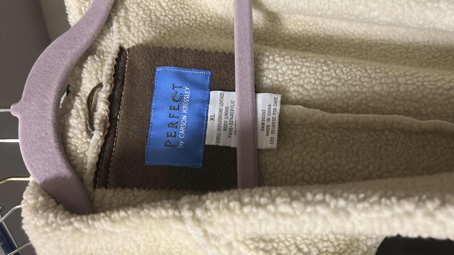 Photo 5 of 6 WOMENS JACKETS (INCLUDING 100% LEATHER) SIZE L XL