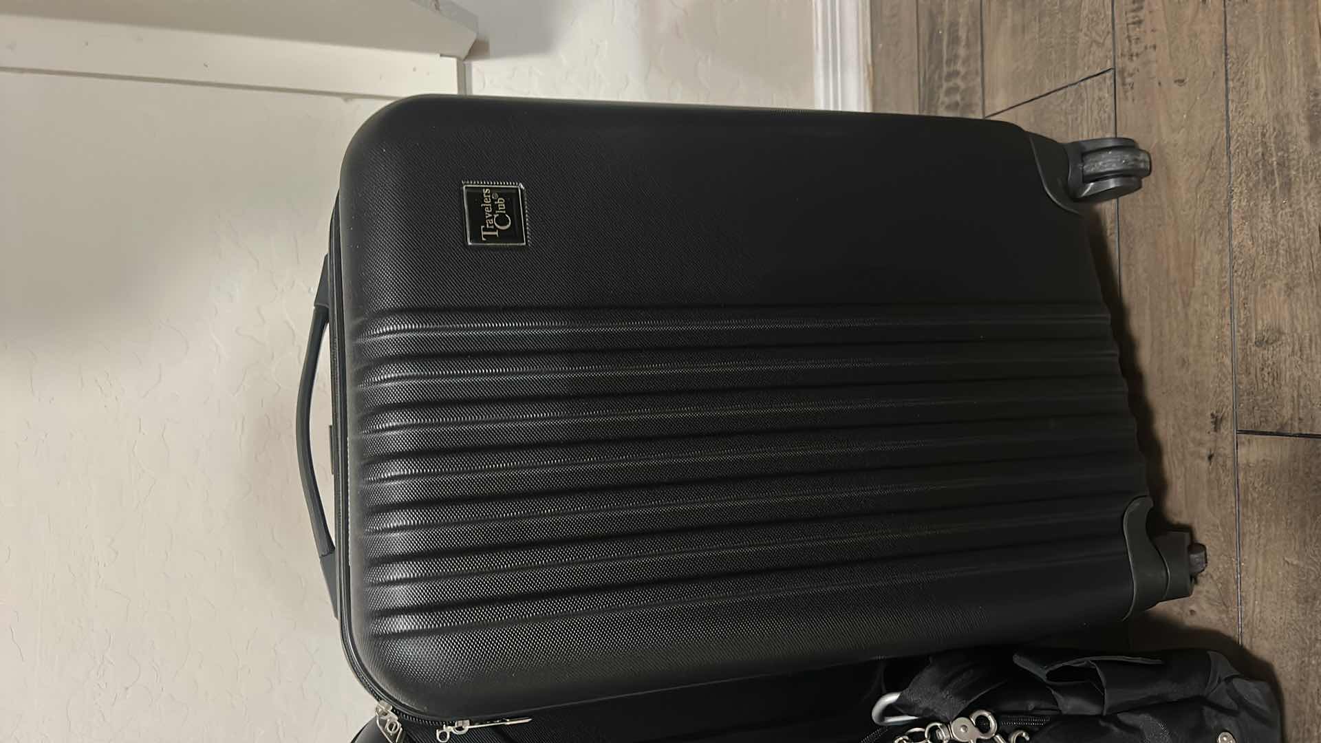 Photo 1 of 2 TRAVELERS CLUB CARRY ON SUITCASES & TRAVEL ON BAG