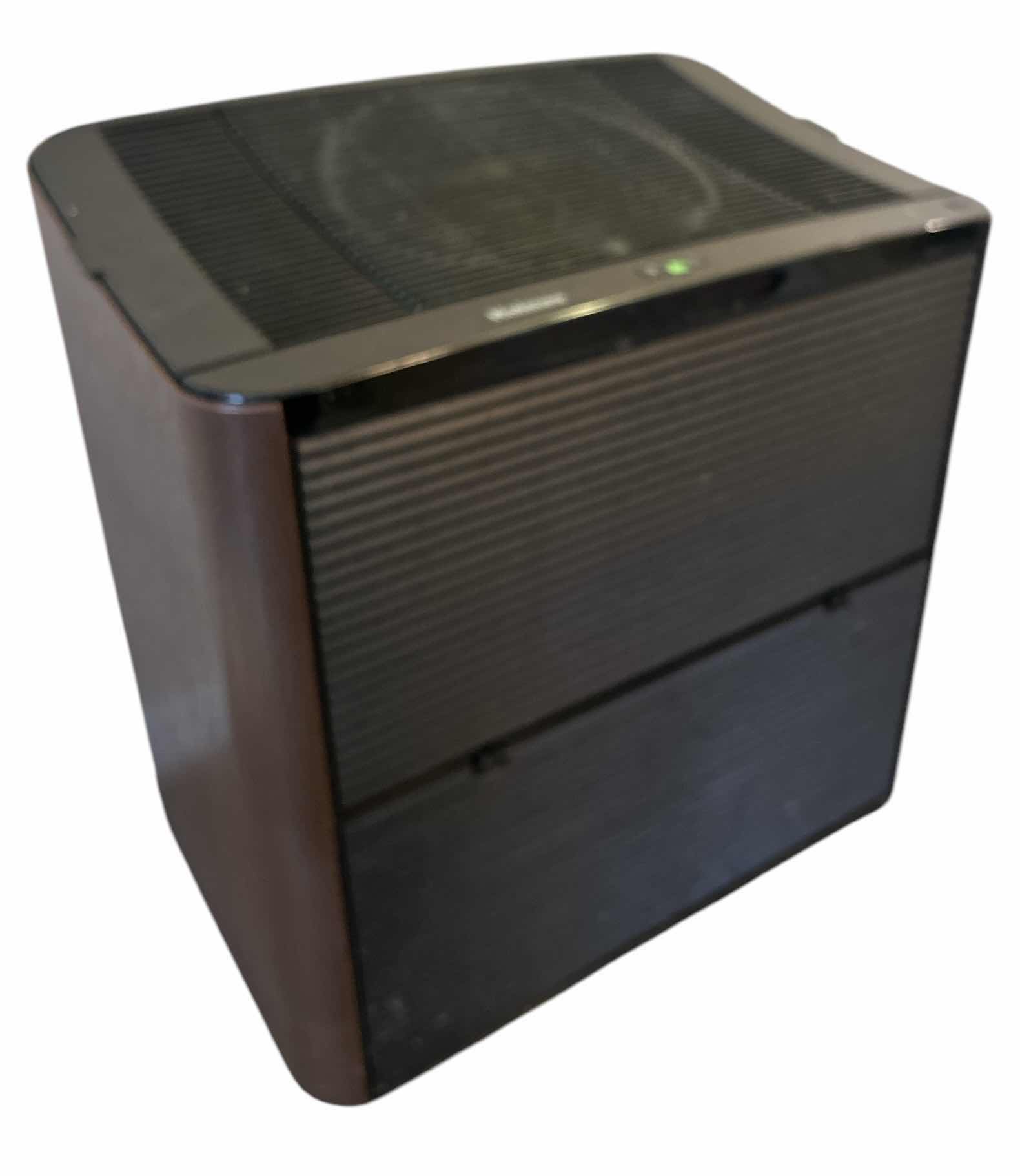 Photo 1 of HOLMES HUMIDIFIER