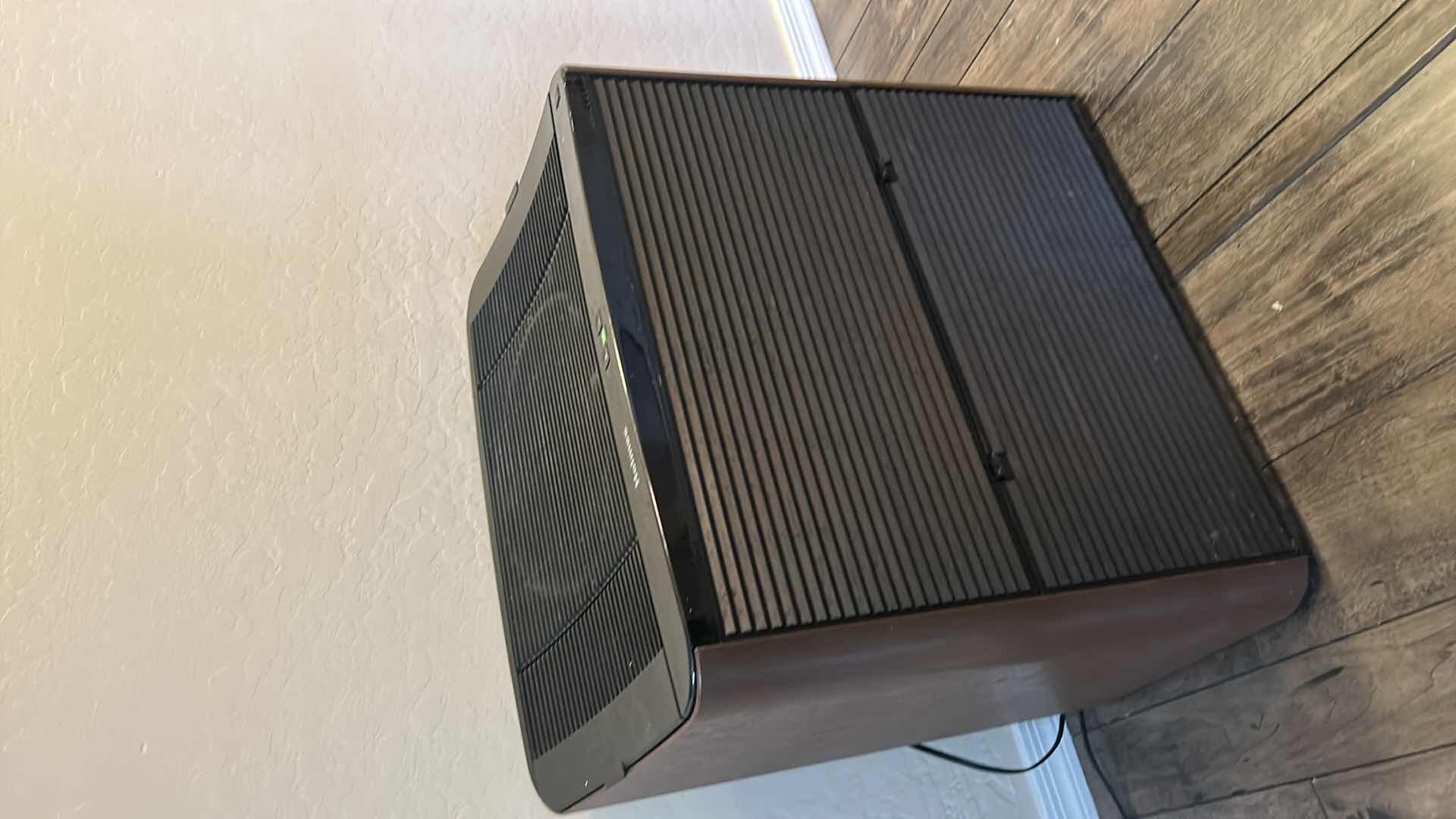 Photo 1 of HOLMES HUMIDIFIER