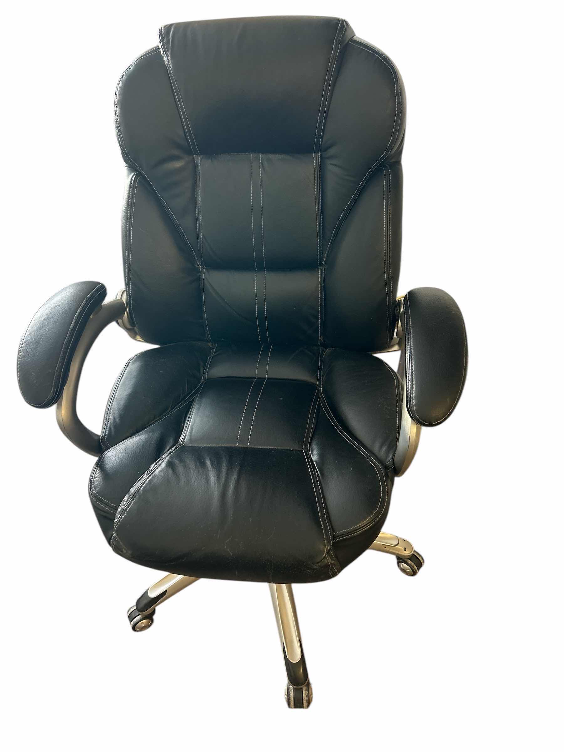 Photo 1 of EXECUTIVE DESK CHAIR