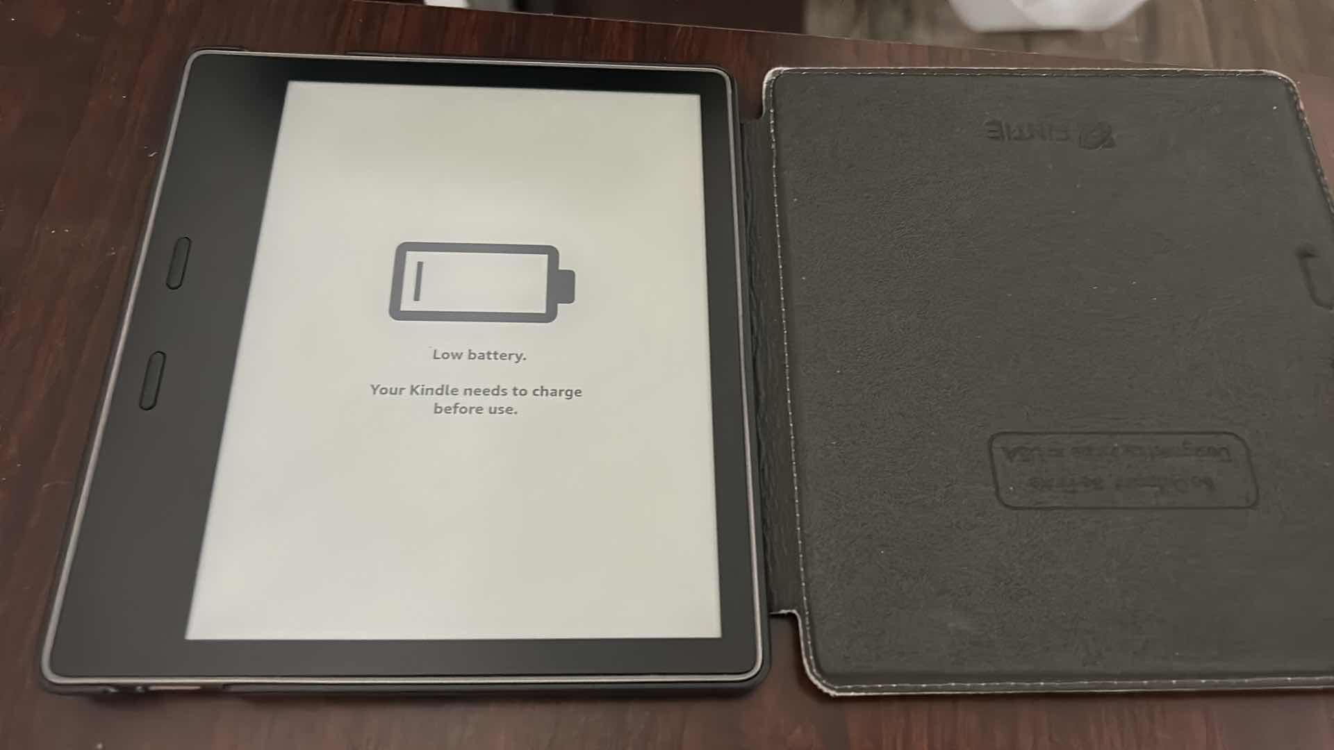 Photo 1 of KINDLE AND WOMENS WALLET