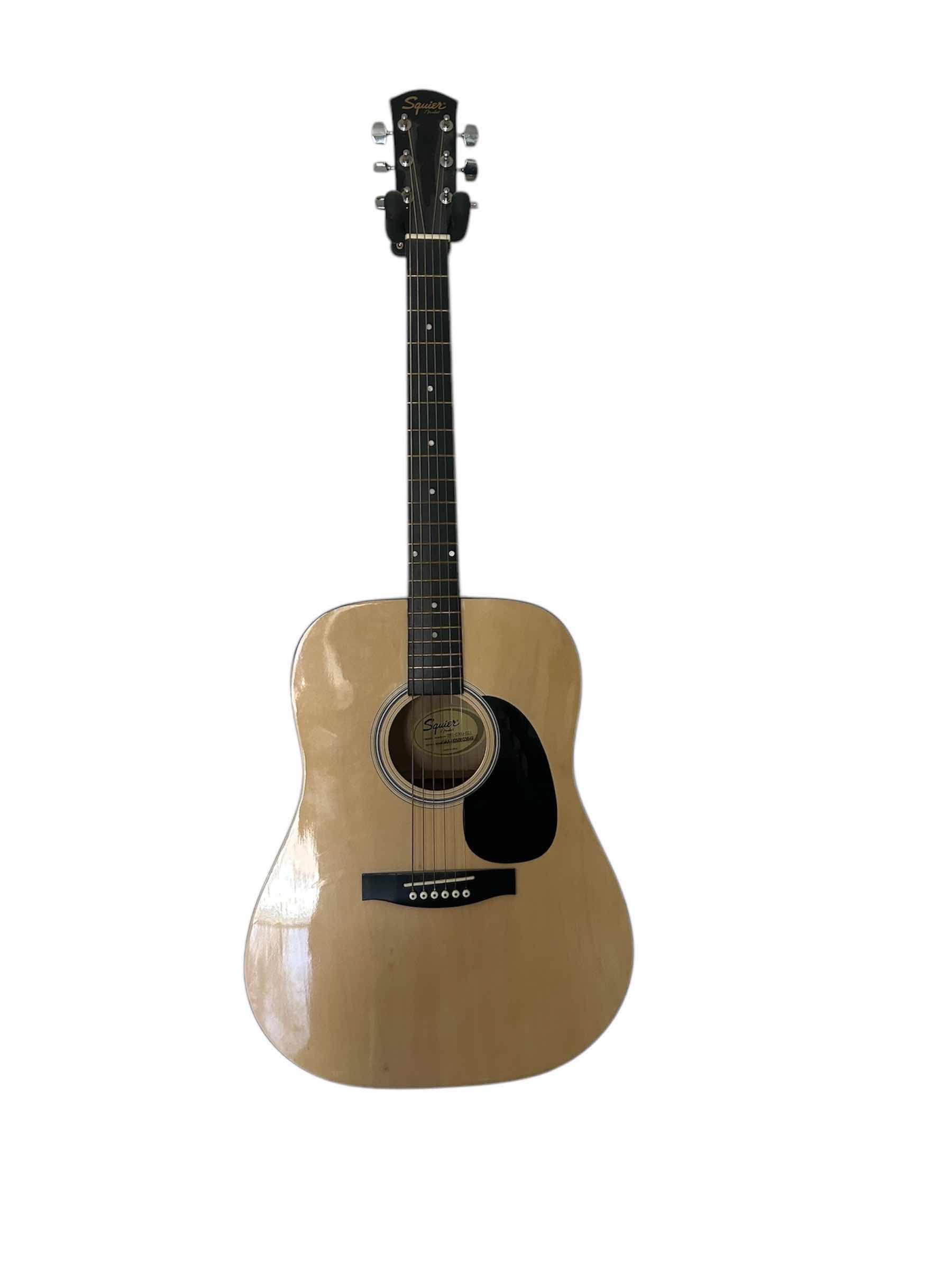 Photo 1 of SQUIER BY FENDER ACOUSTIC GUITAR
