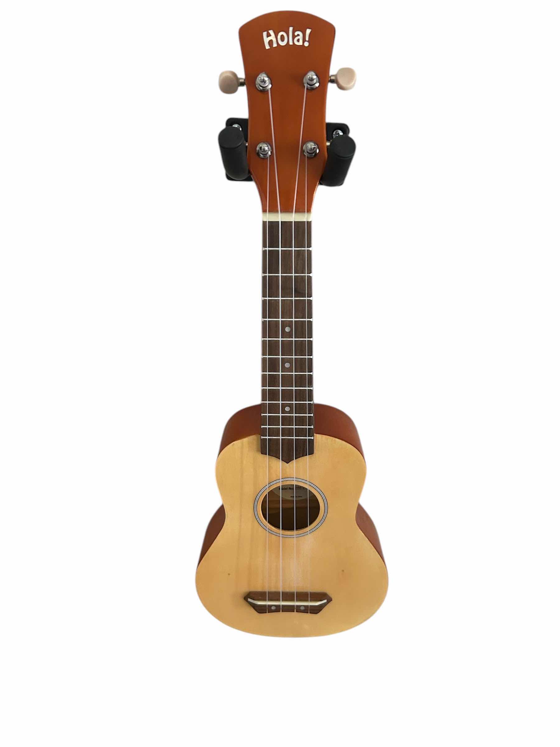 Photo 1 of ASHTHORPE SOPRANO UKULELE , 21”