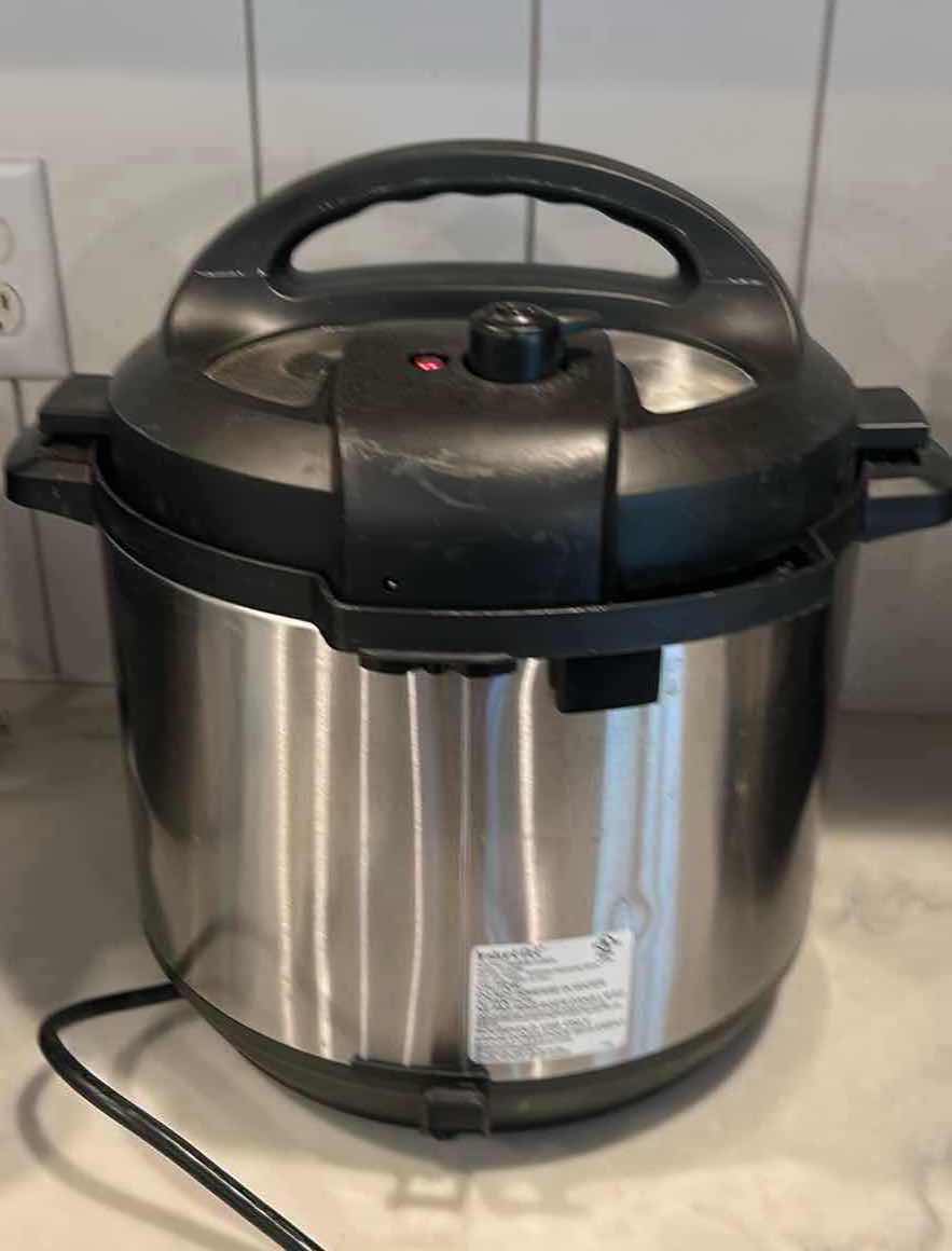 Photo 2 of LARGE INSTA POT