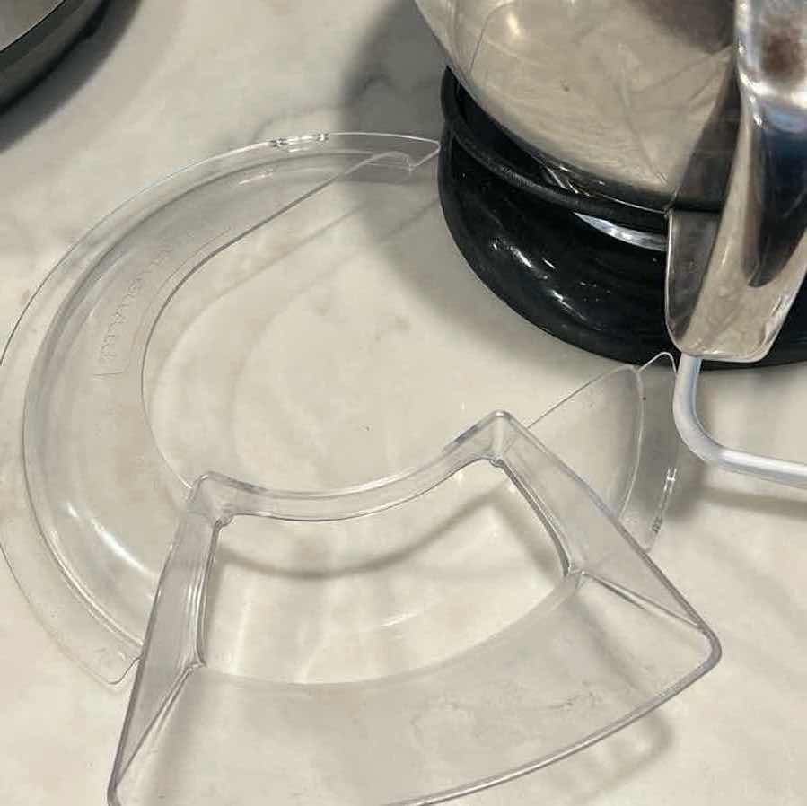 Photo 3 of KITCHENAID ARTISAN STAND MIXER W ACCESSORIES BLACK