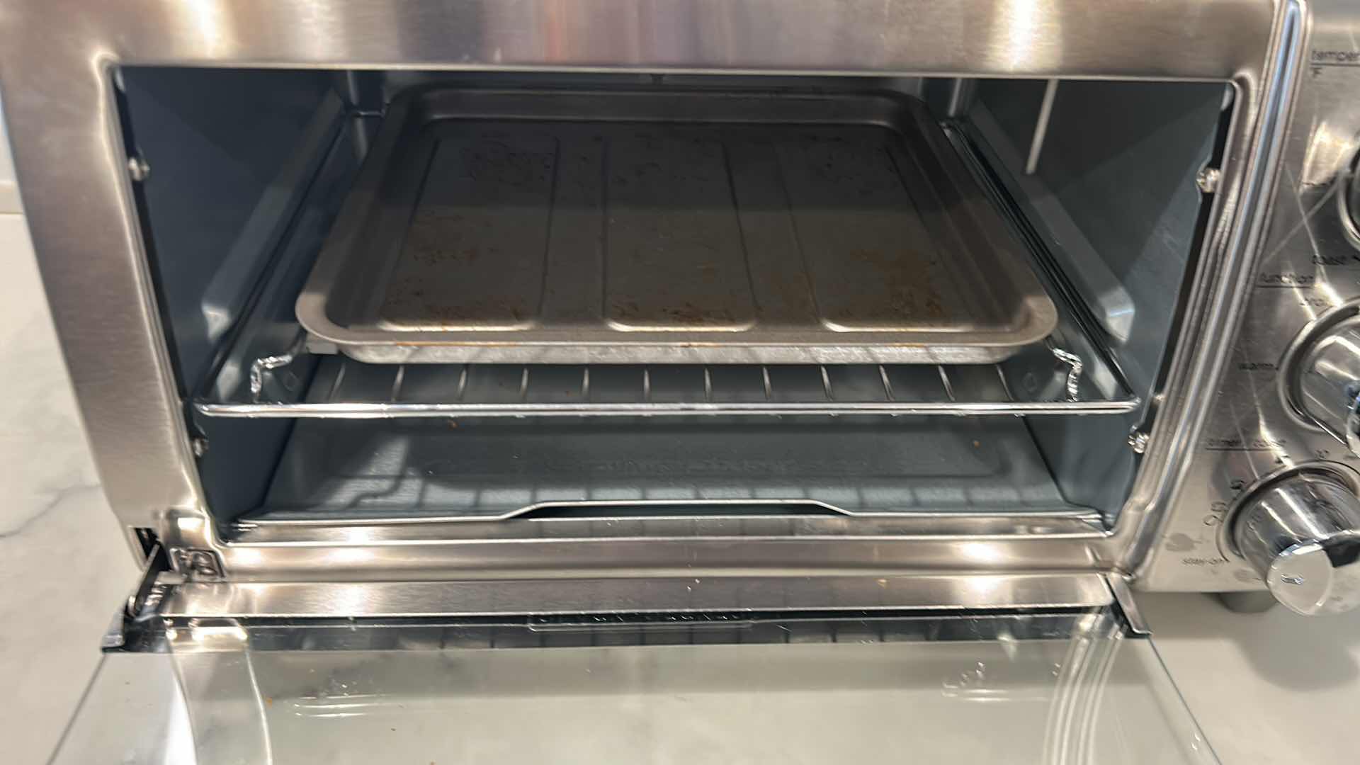 Photo 1 of BLACK DECKER TOASTER AND BD TOASTER OVEN