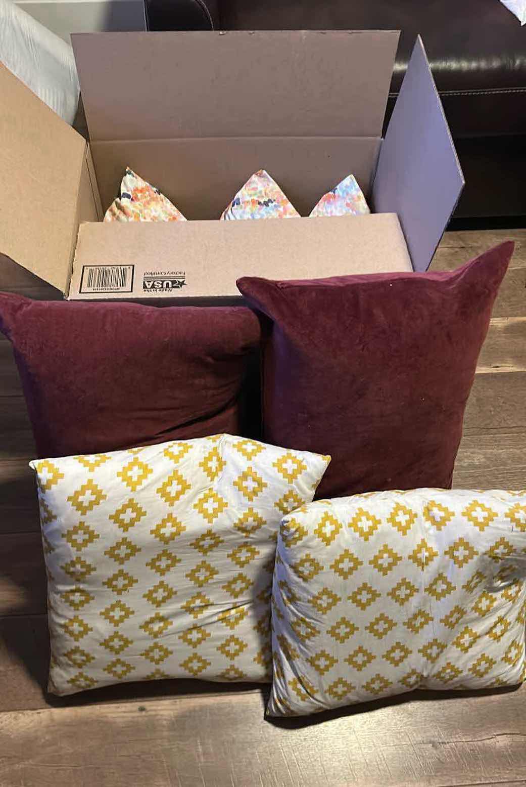 Photo 1 of CONTENTS OF BOX ASSORTED DECORATIVE PILLOWS