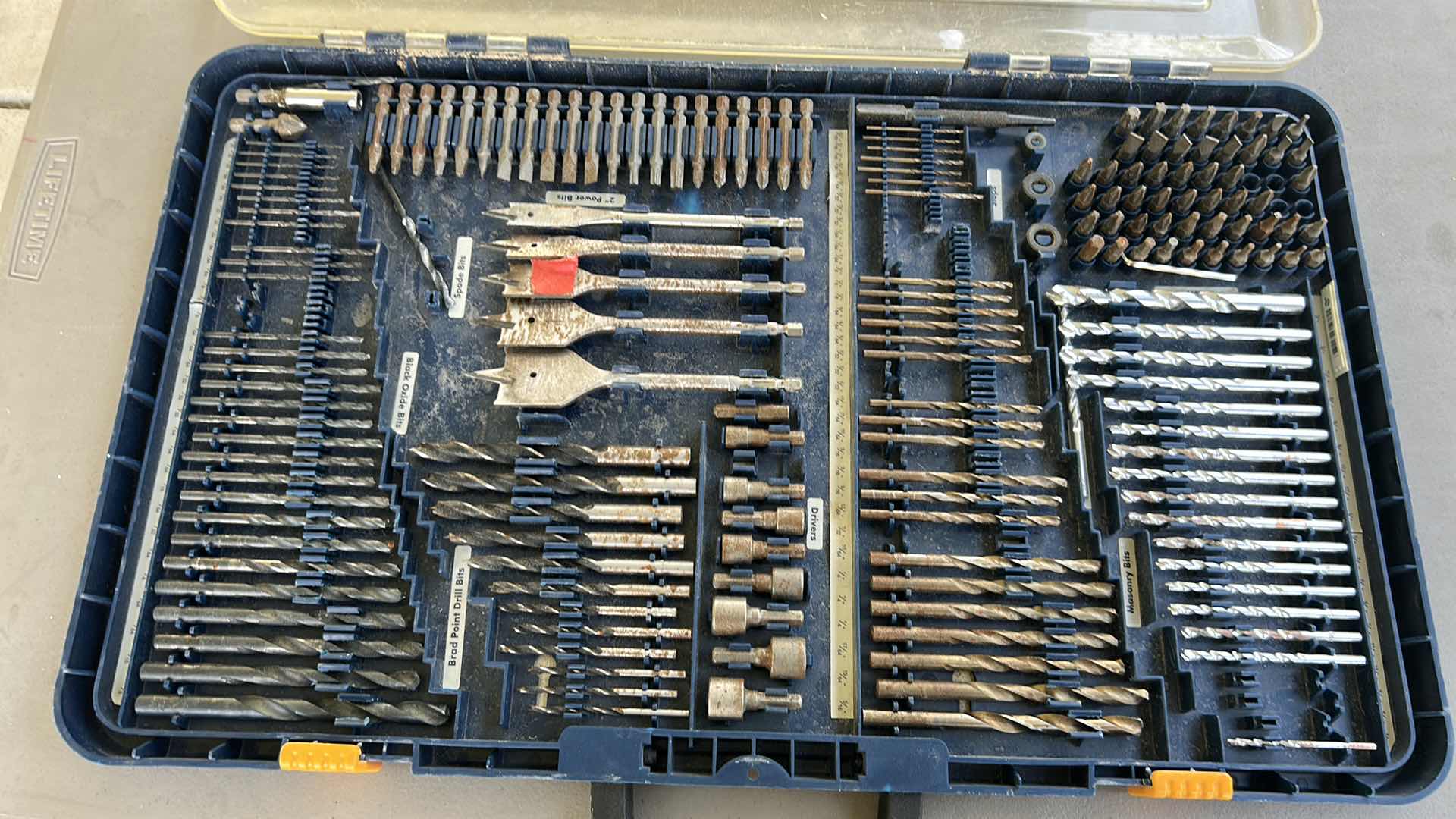 Photo 1 of RYOBI DRILLING AND DRIVING ACCESSORY KIT