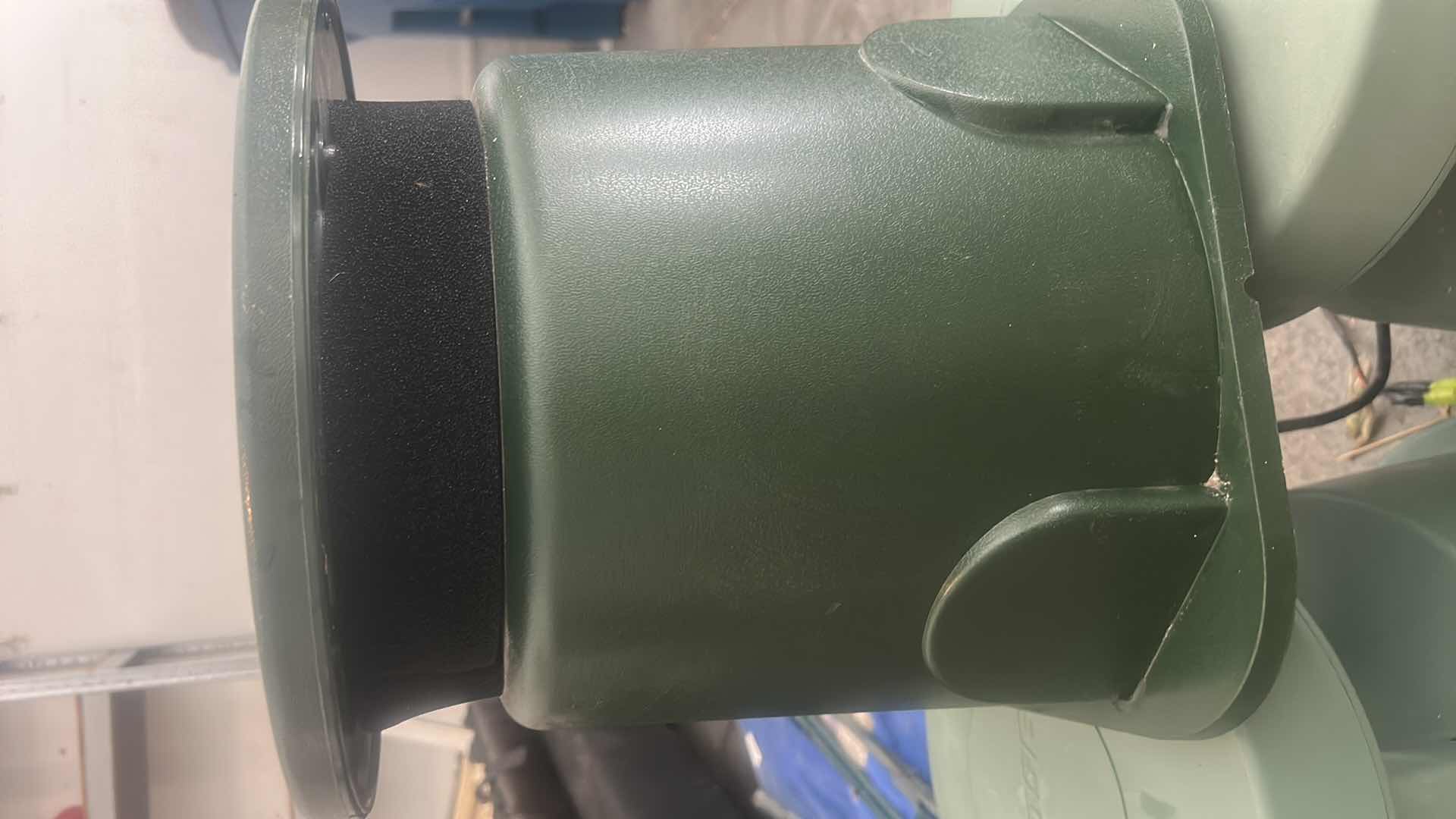 Photo 2 of 2 BOSE FREE SPACE 51 ENVIRONMENTAL SPEAKERS AND 1 TIC H14.5”