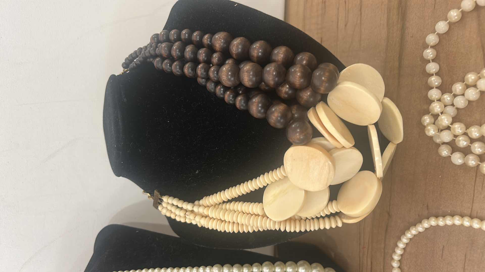 Photo 1 of 4 - WOMENS COSTUME JEWELRY