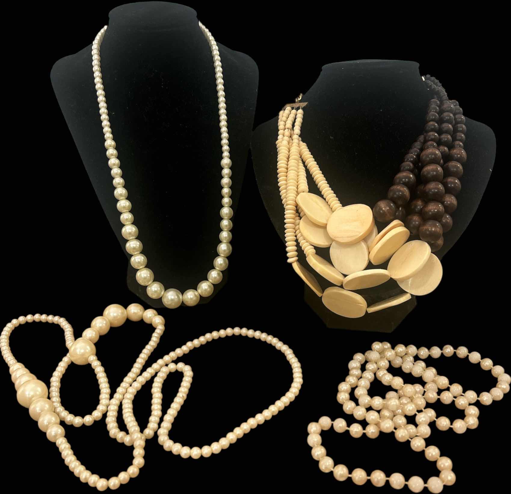 Photo 1 of 4 - WOMENS COSTUME JEWELRY