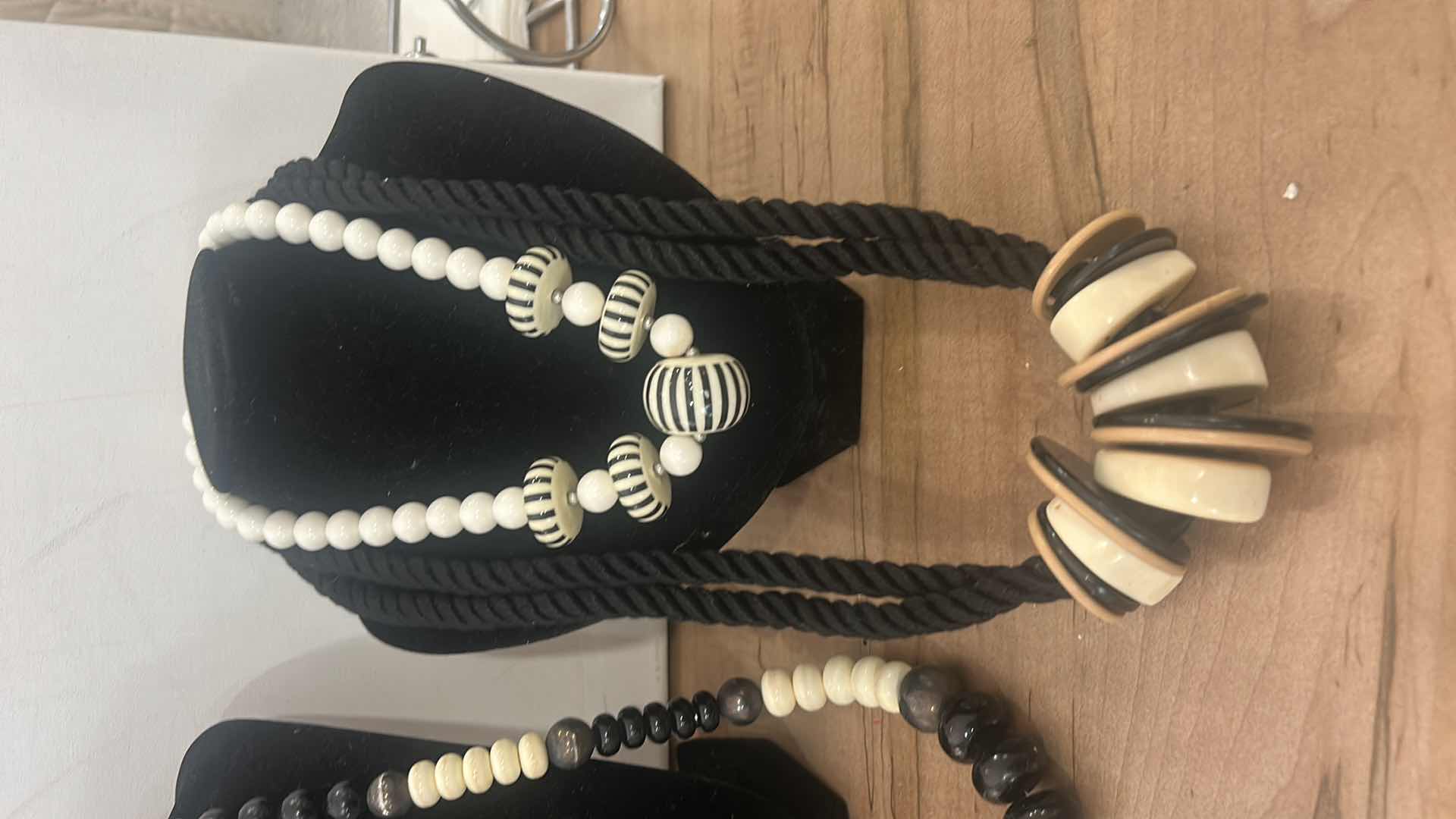 Photo 1 of 4 - WOMENS COSTUME JEWELRY