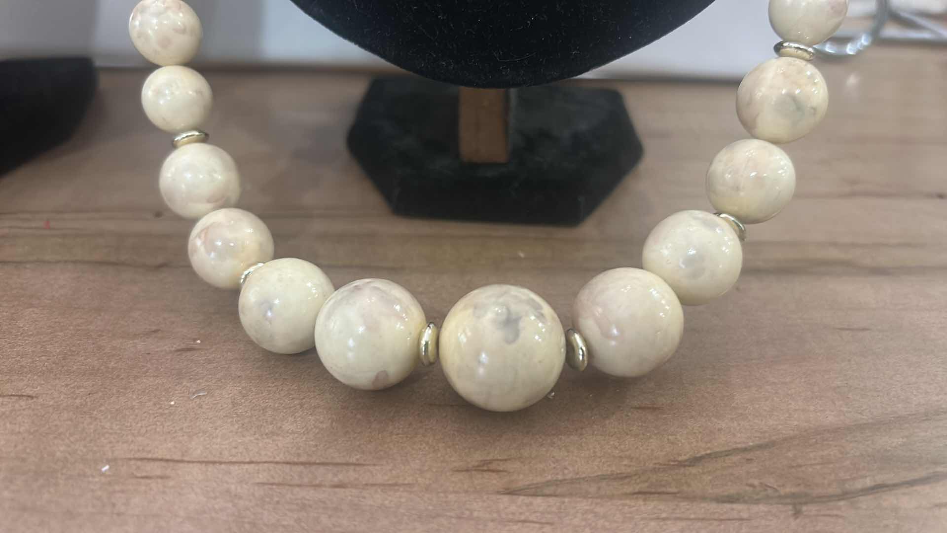 Photo 1 of 4 - WOMENS COSTUME JEWELRY