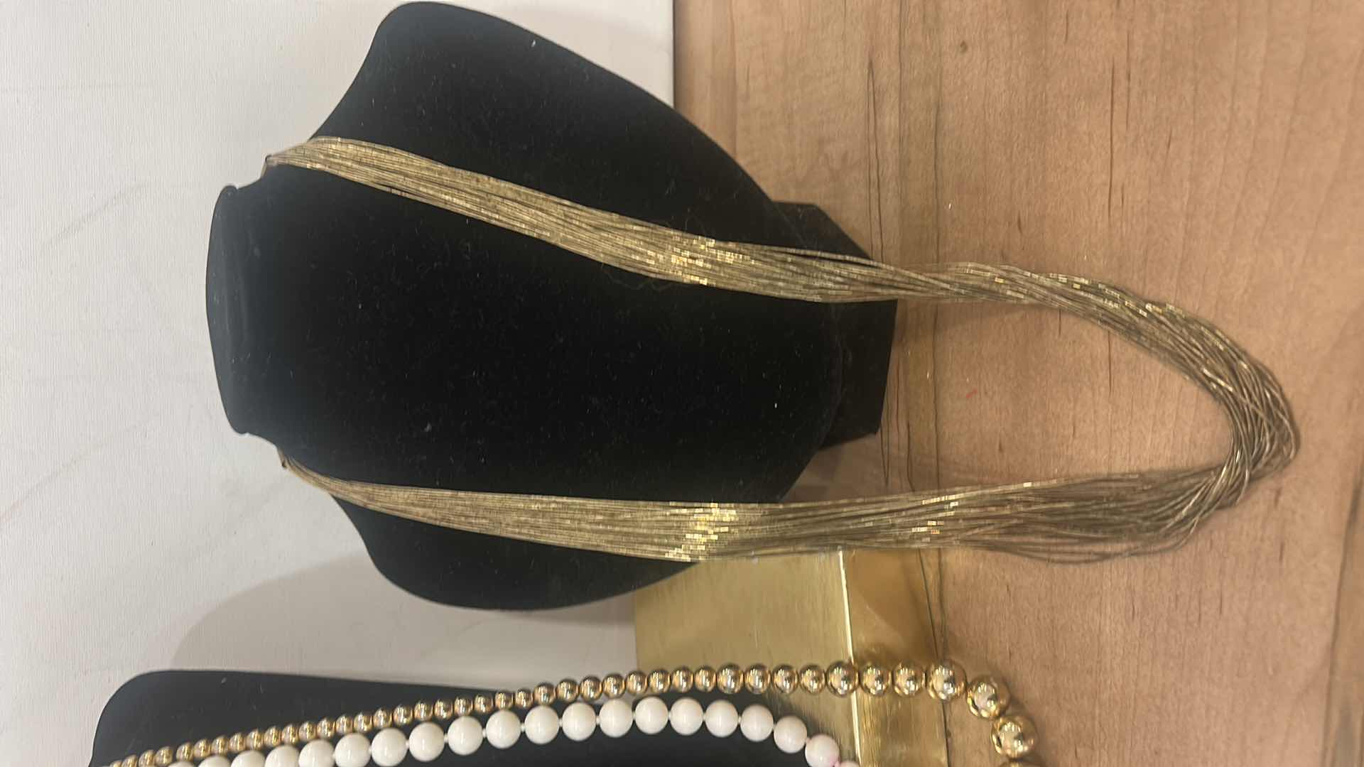 Photo 1 of 4 - WOMENS COSTUME JEWELRY