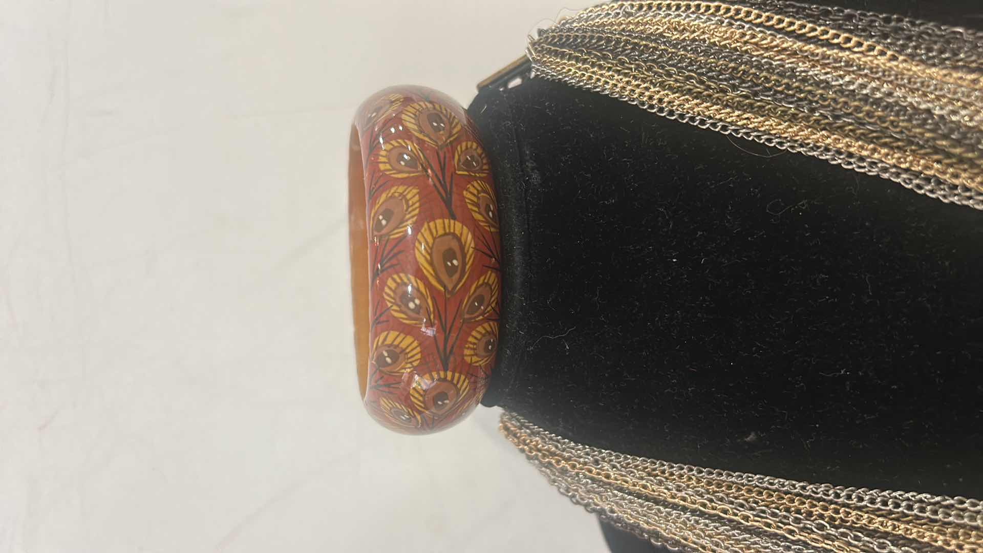 Photo 1 of 4 - WOMENS COSTUME JEWELRY