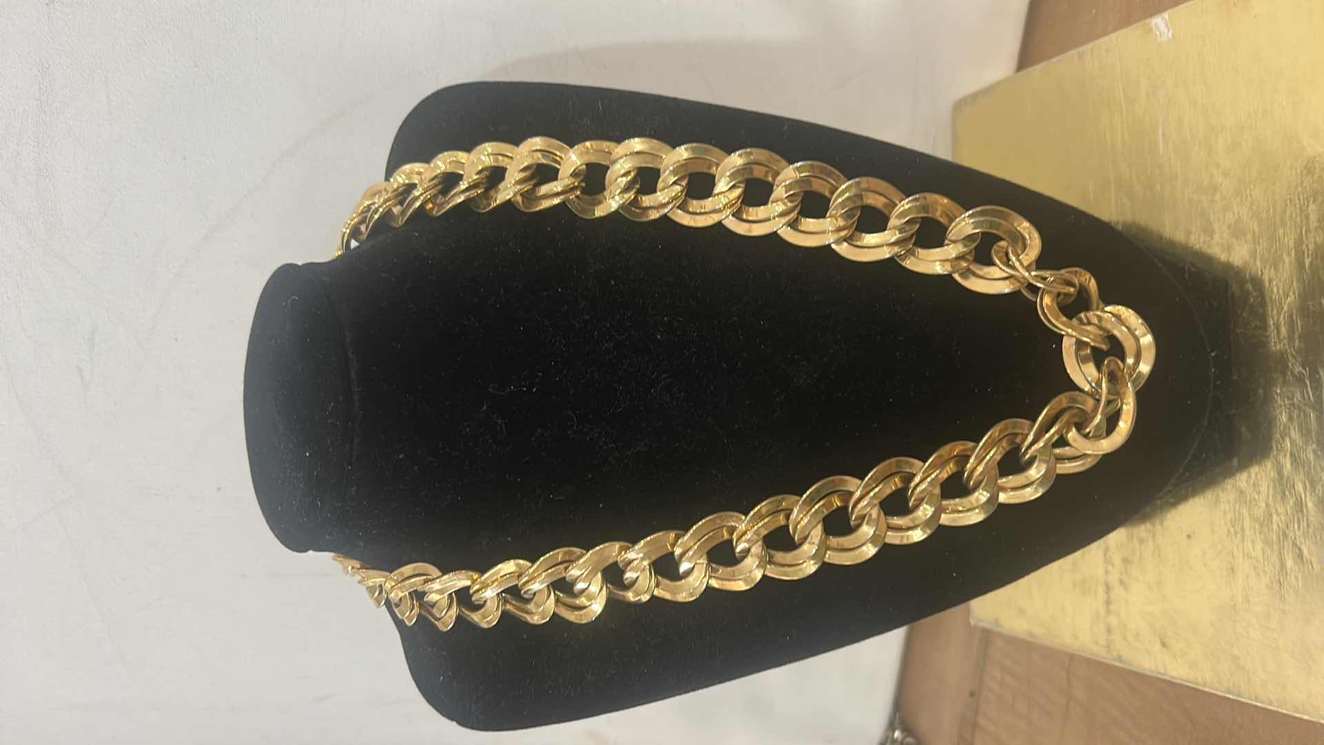 Photo 1 of 4 - WOMENS COSTUME JEWELRY