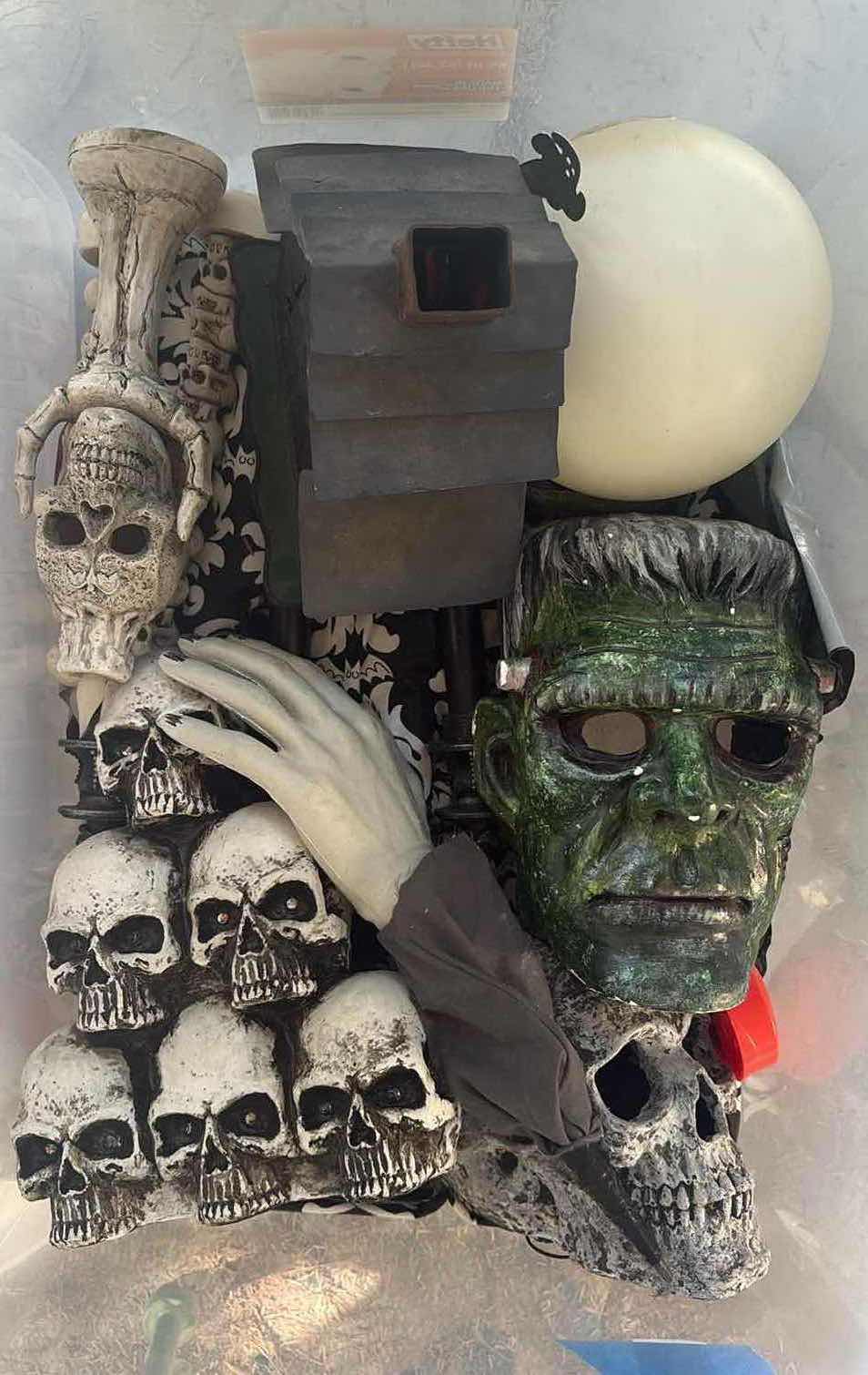 Photo 1 of CONTENTS OF TOTE - HALLOWEEN DECORATIONS